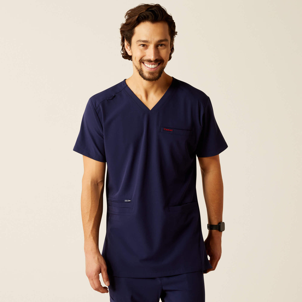 Men Derham 6 Pocket Scrub Top | Ariat us
