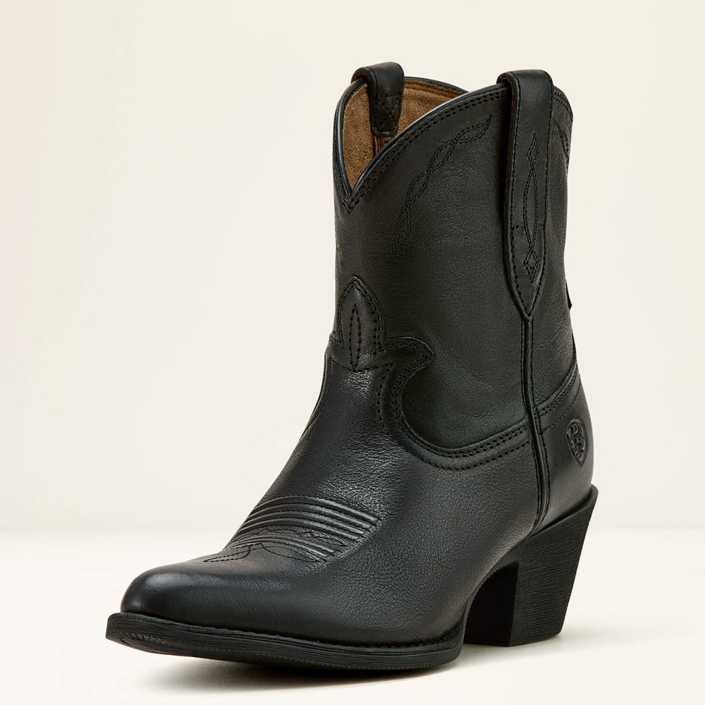 Women Maggie J Toe Western Boot | Ariat us