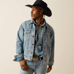 Trends Everybody's Yellowstone Hometown Denim Jacket | Ariat for sale