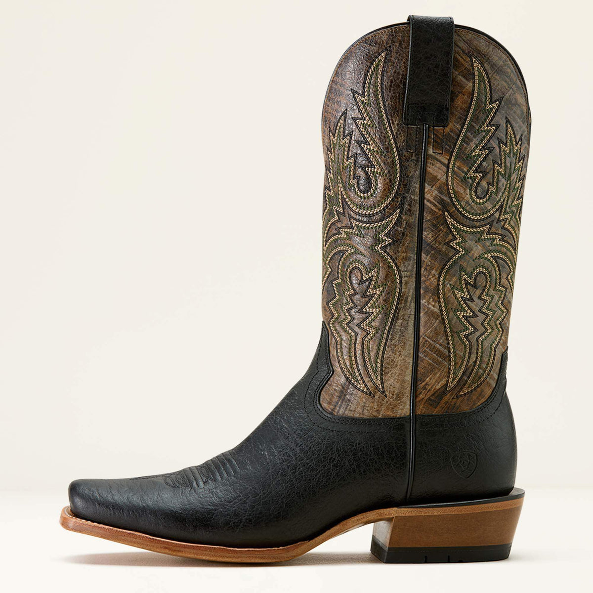 Men Futurity Platinum Narrow Cutter Toe Cowboy Boot | Ariat for sale