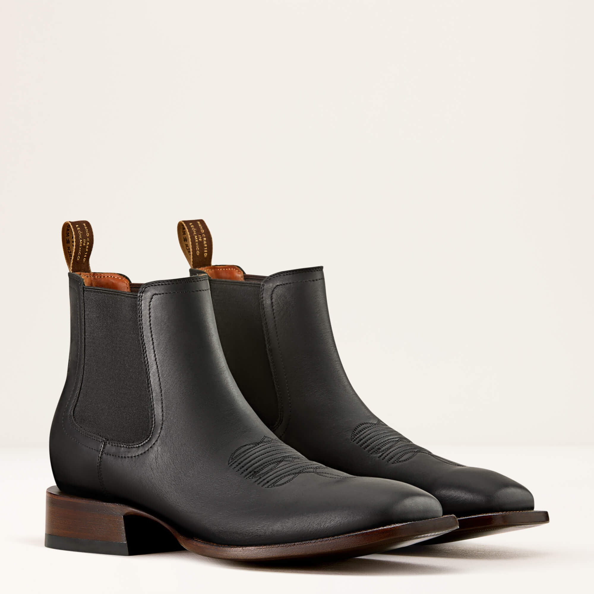 Men Bench Made Younger Western Boot | Ariat us