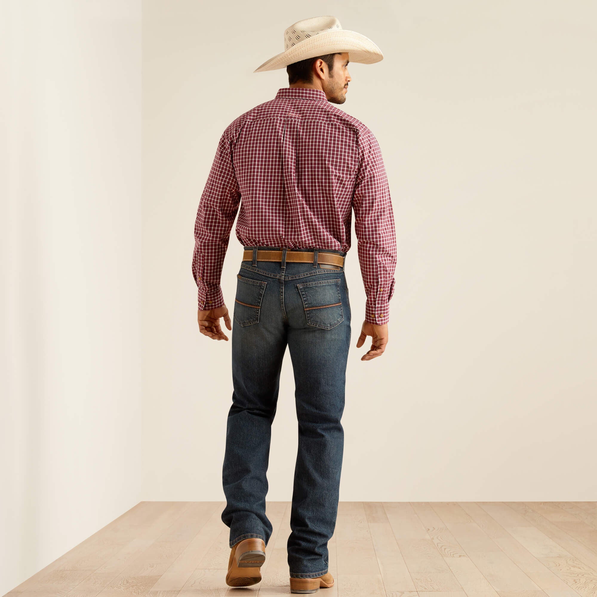 Men|Trends M2 Traditional Relaxed Stretch Pro Series Ray Boot Cut Jean | Ariat