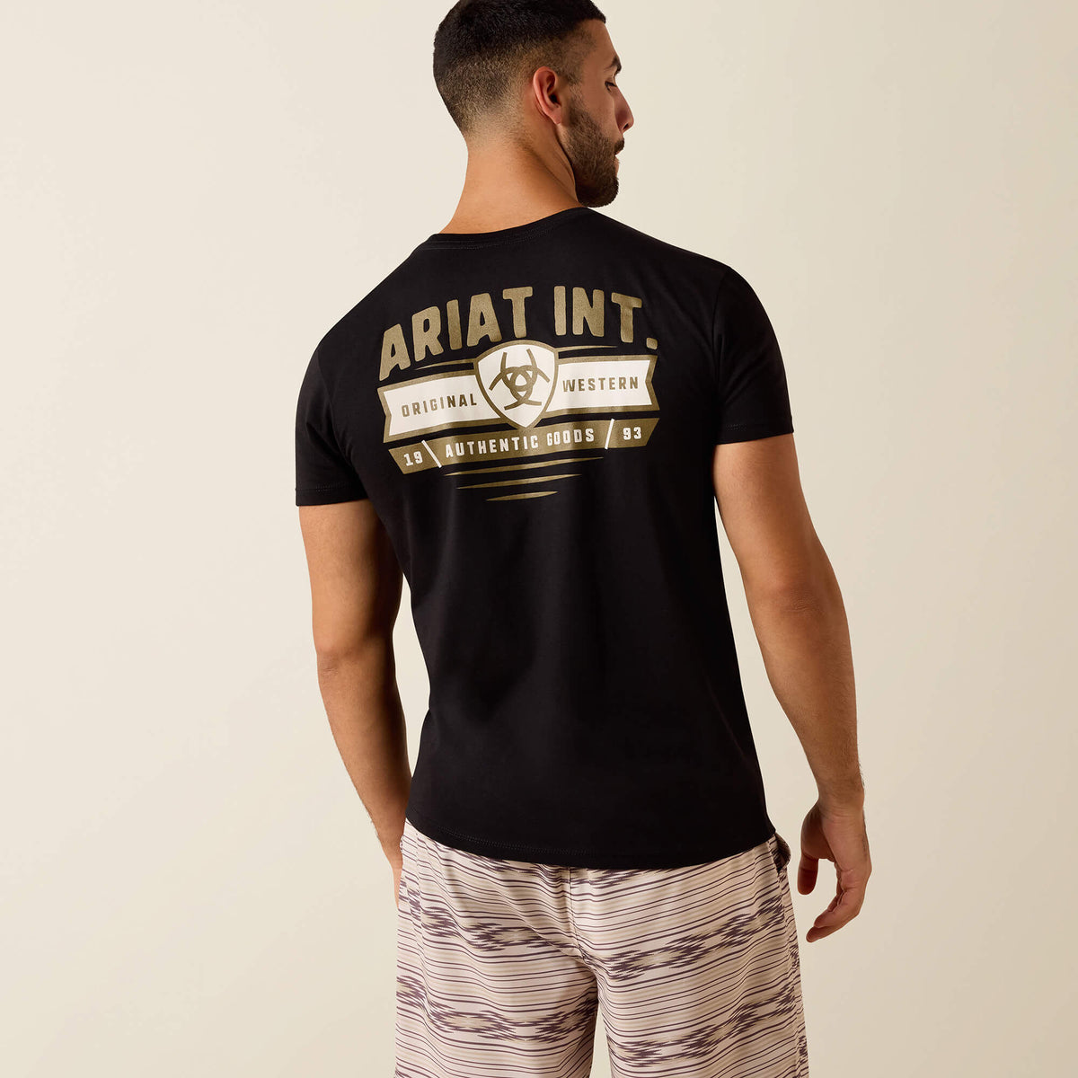 Men Ariat Banner Badge T-Shirt | Ariat us