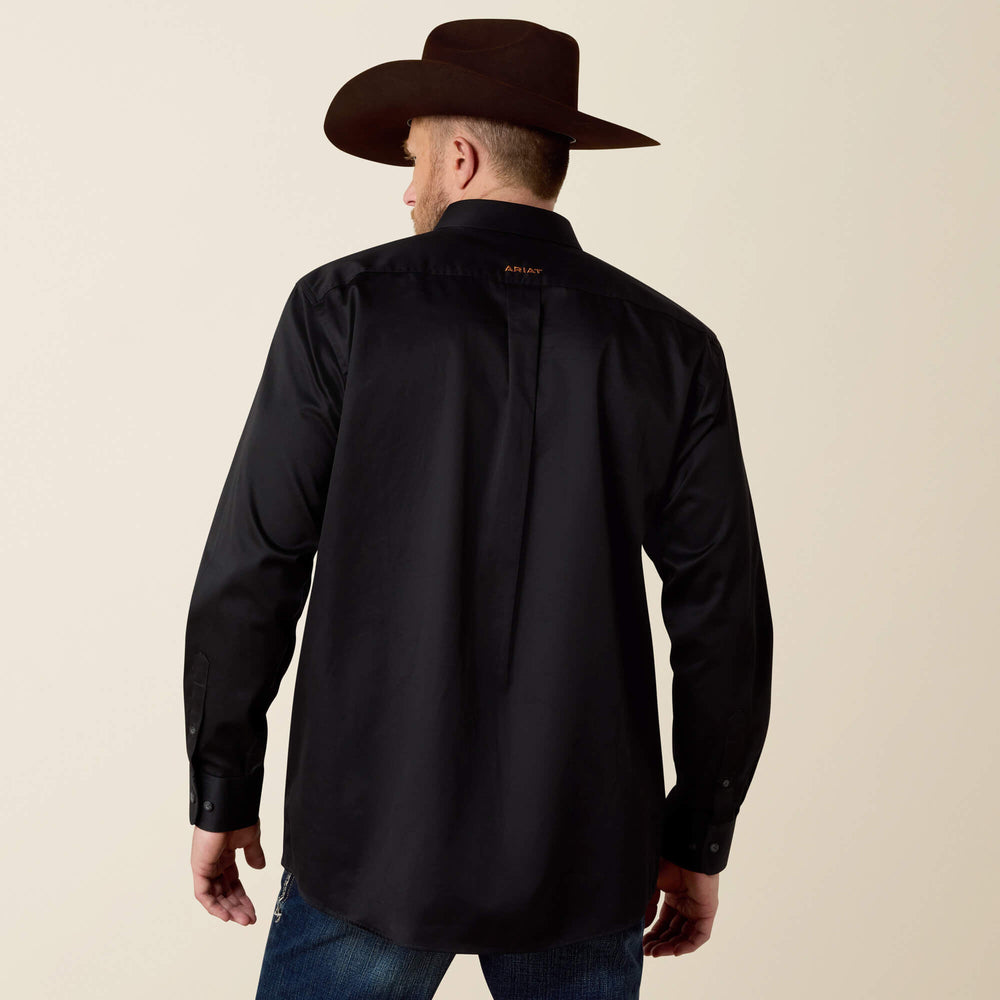 Men Solid Twill Classic Fit Shirt | Ariat Online