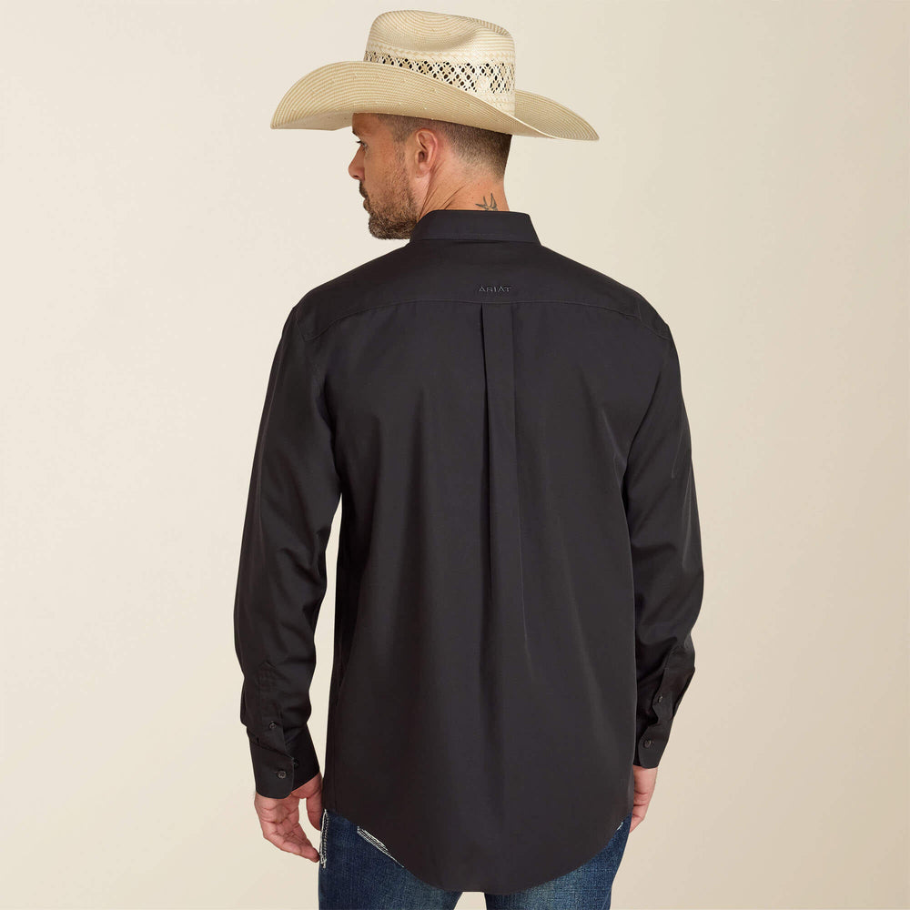 Men Wrinkle Free Solid Classic Fit Shirt | Ariat