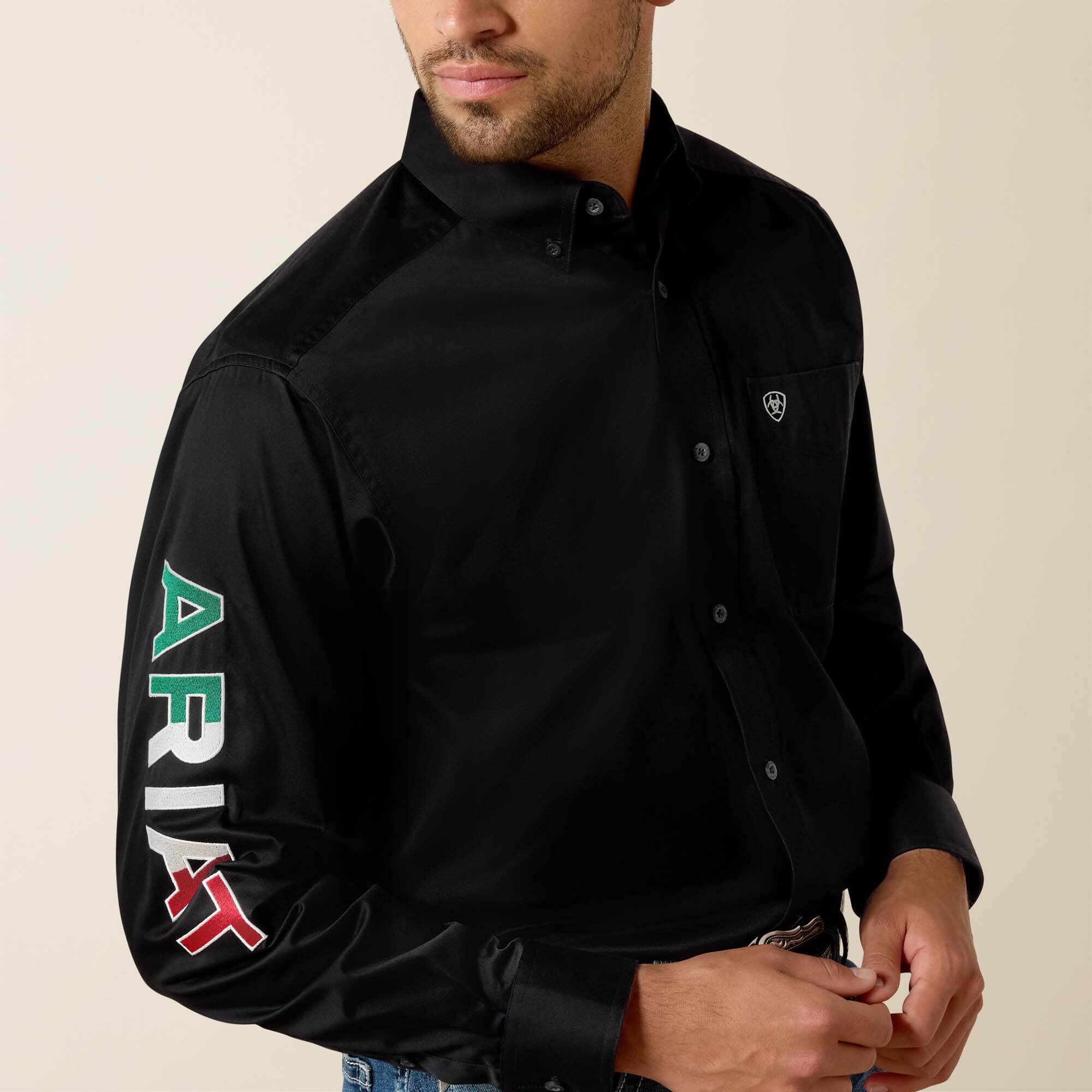 Men Team Logo Twill Classic Fit Shirt | Ariat Outlet