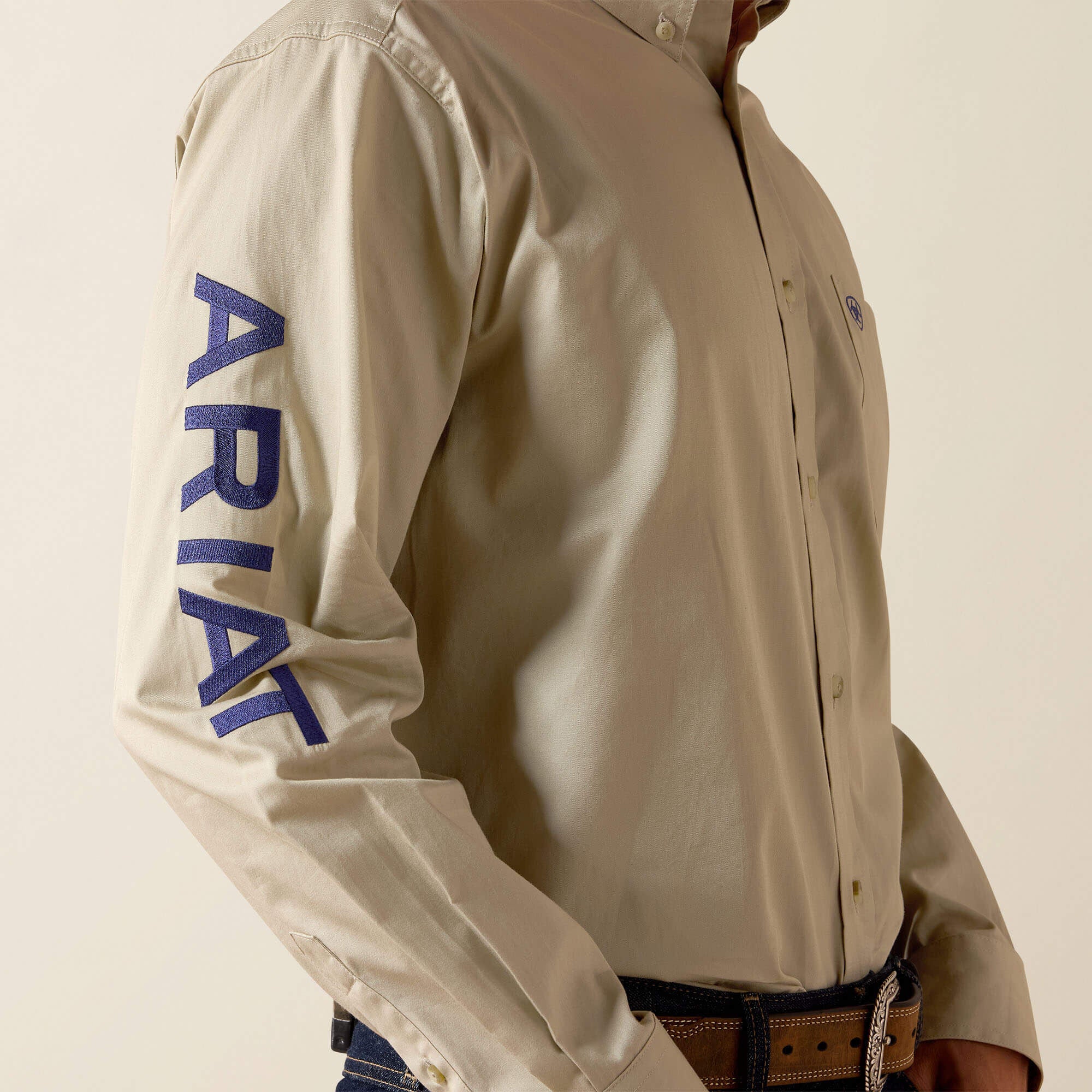 Men Team Logo Lightweight Twill Classic Fit Shirt | Ariat Outlet