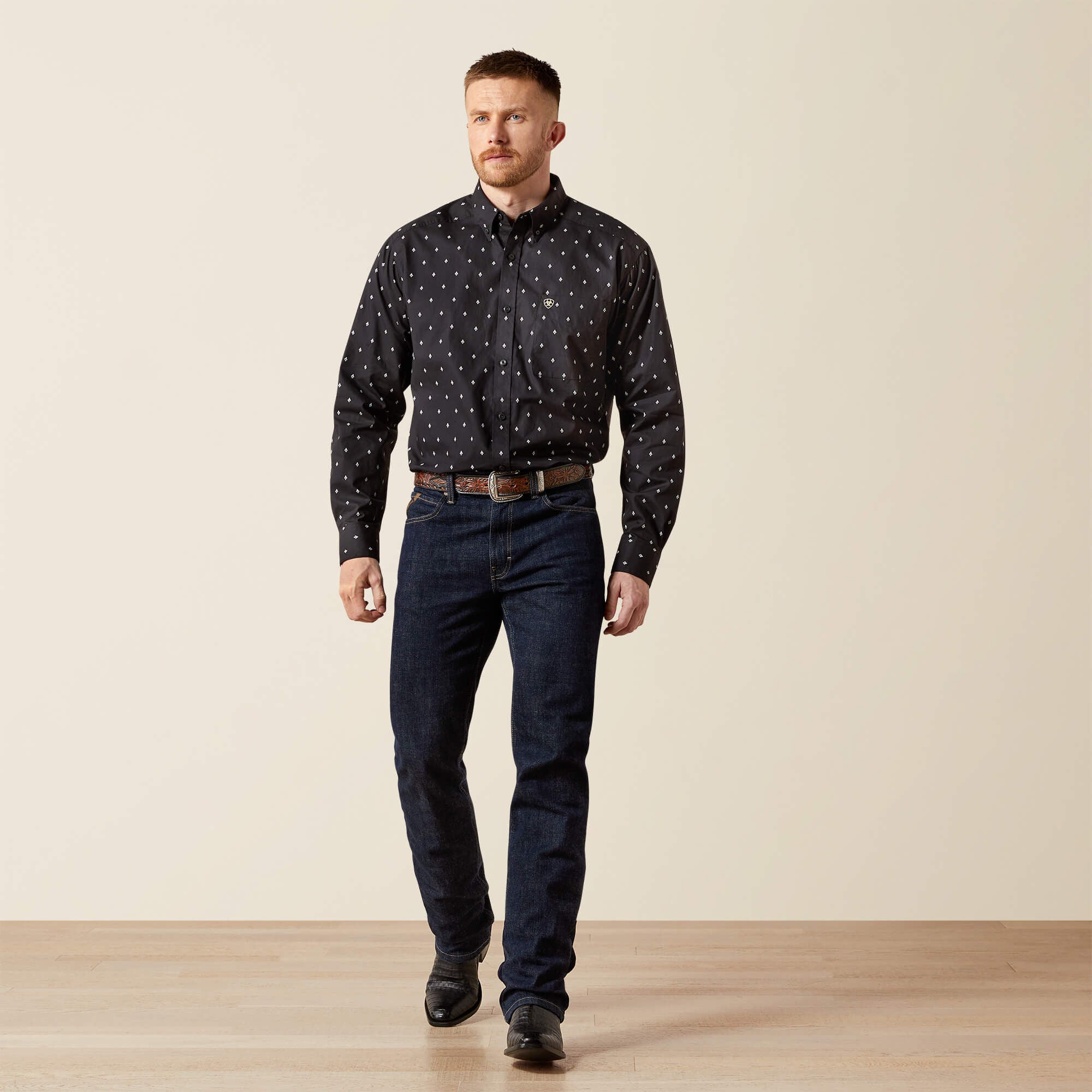Men Taylor Classic Fit Shirt | Ariat Online