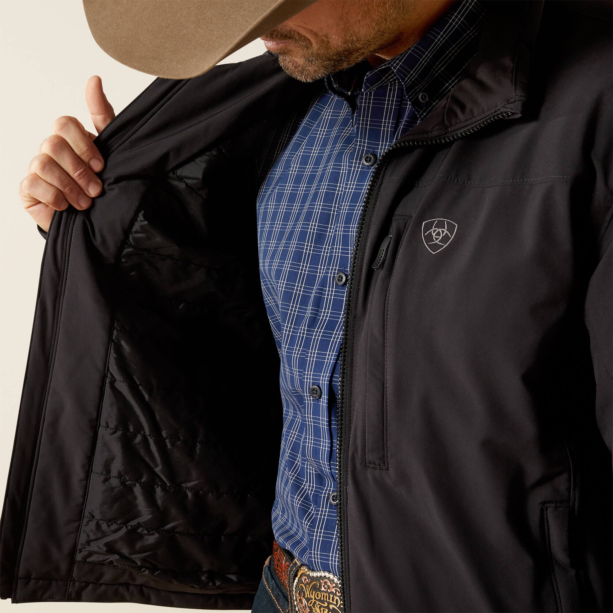 Men Pioneer Stretchshell Jacket | Ariat near me