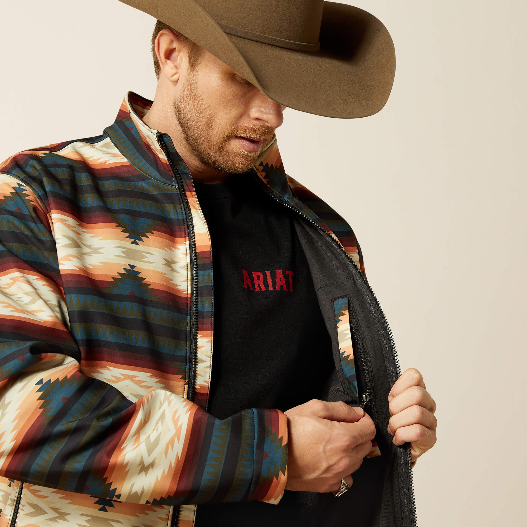 Men Logo Softshell Jacket | Ariat