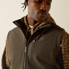 Men Logo Softshell Vest | Ariat Online