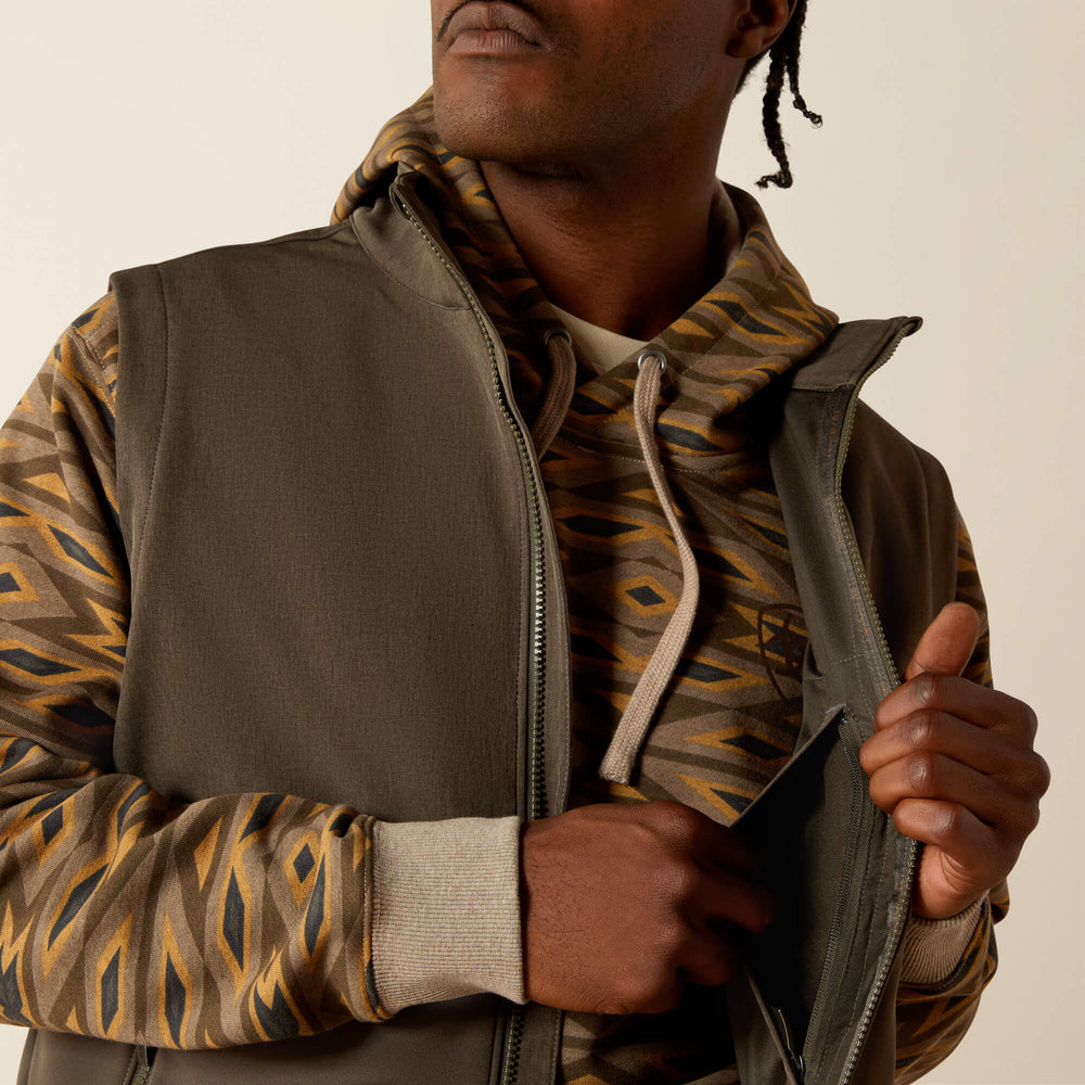 Men Logo Softshell Vest | Ariat Online