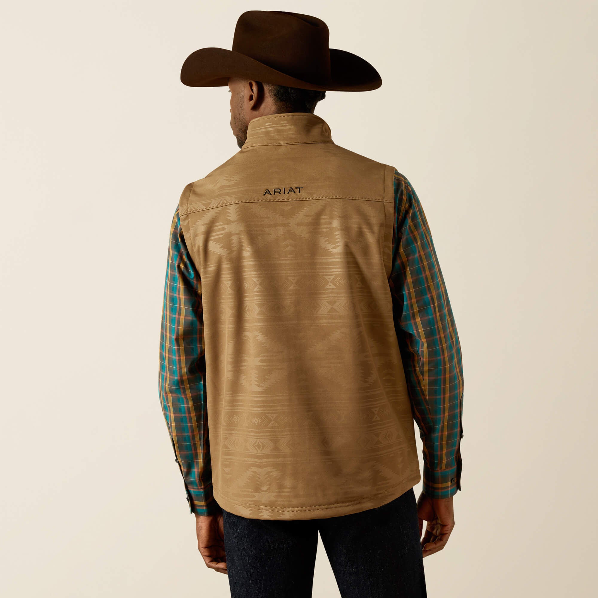 Men Vernon Softshell Vest | Ariat Outlet