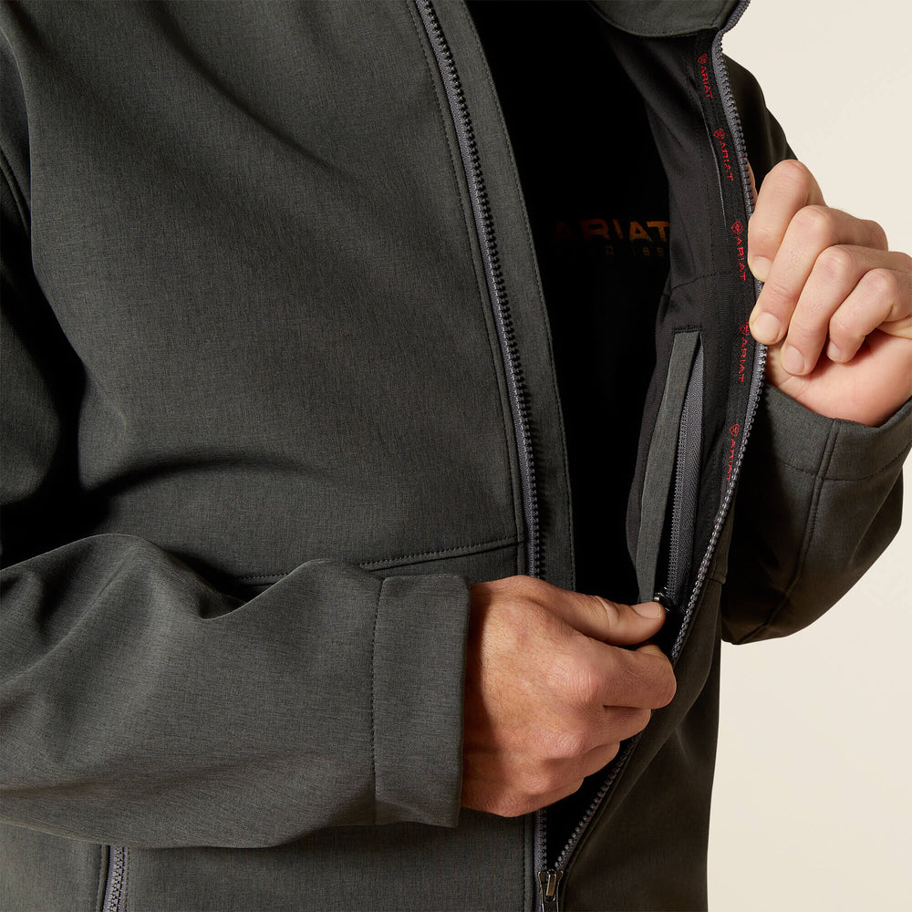 Men Logo Softshell Jacket | Ariat Outlet