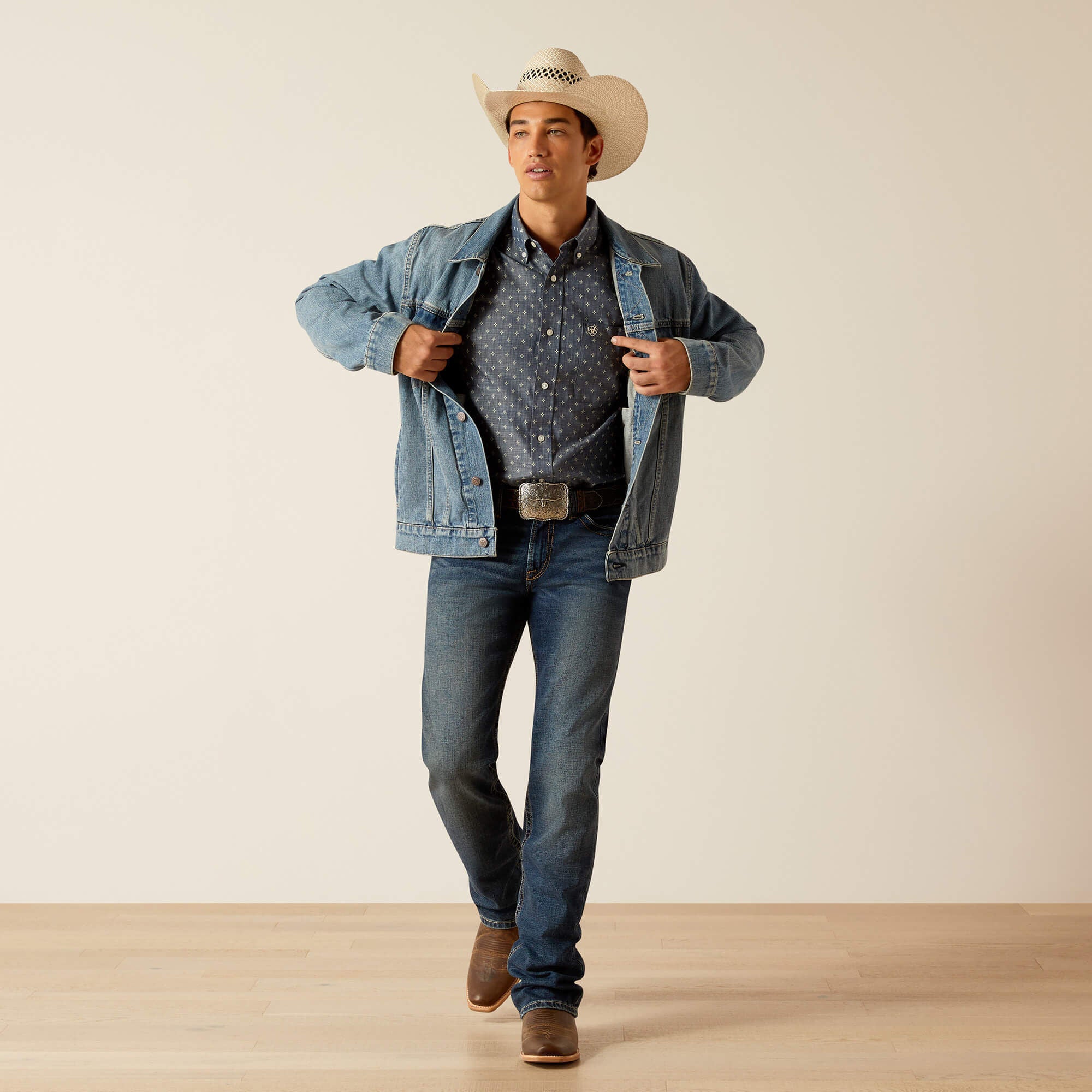 Men|Trends Denim Trucker Jacket | Ariat Outlet