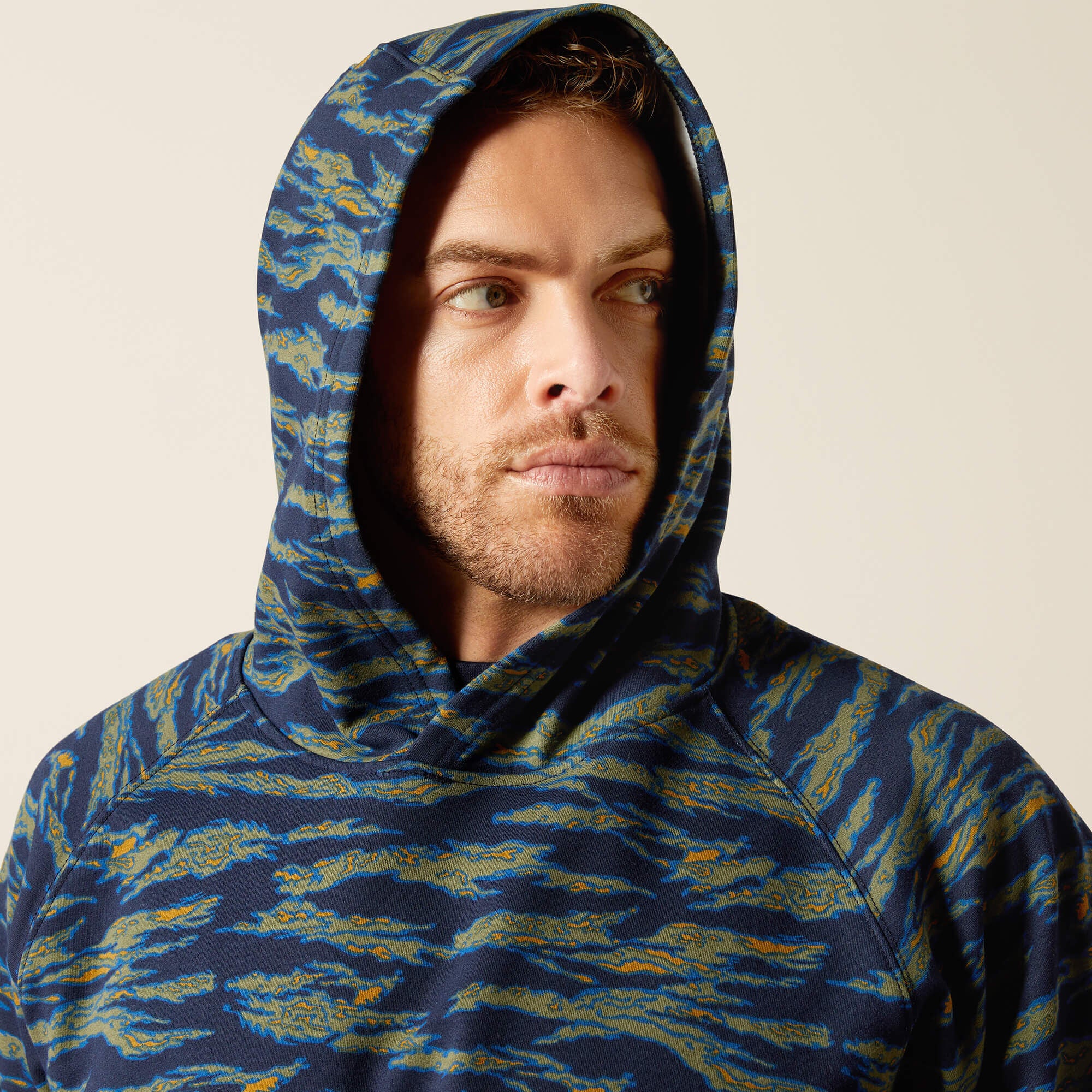 Men FR DuraStretch Smoke Hoodie | Ariat us
