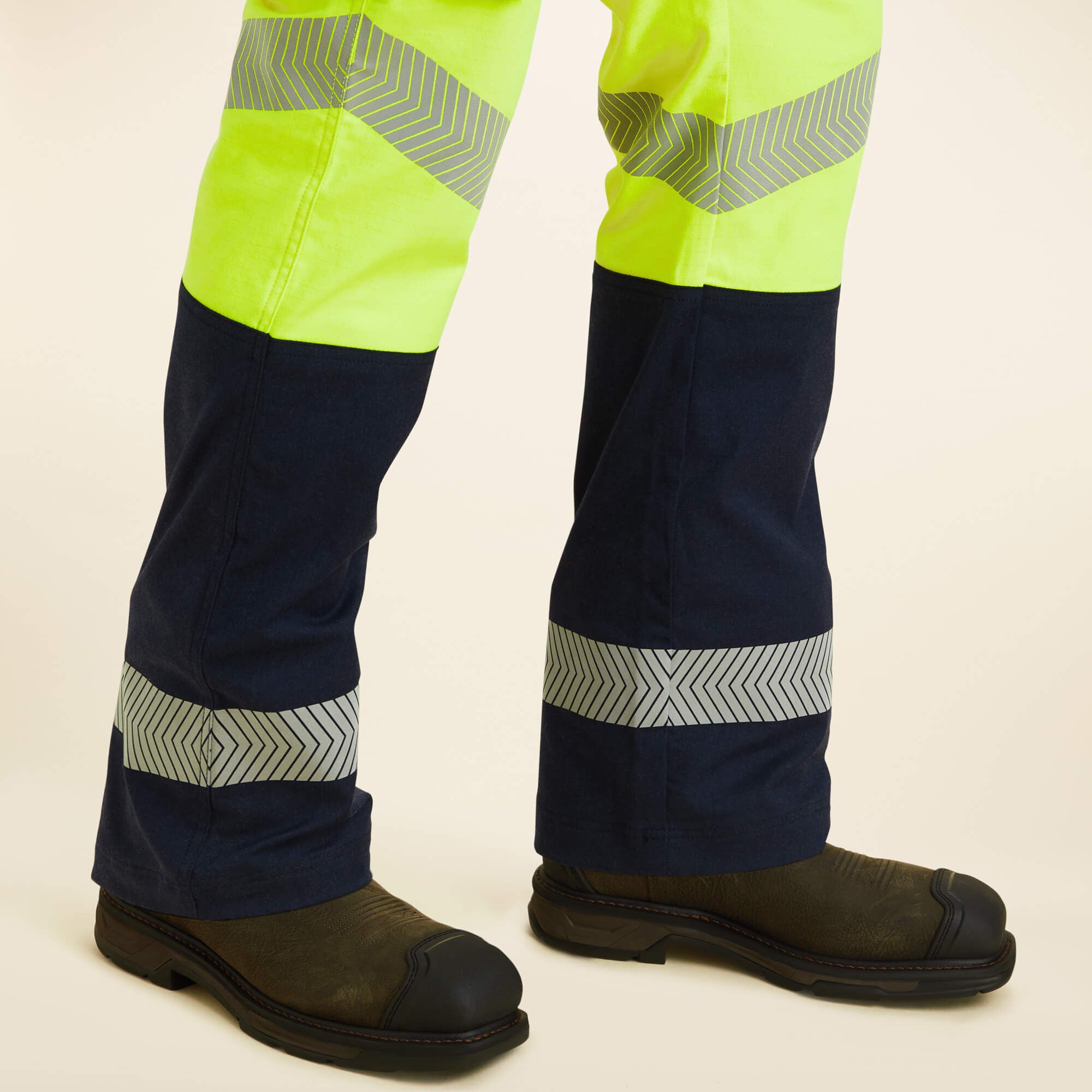 Men FR M7 Slim DuraStretch Duralight Twill Straight Pant | Ariat Outlet