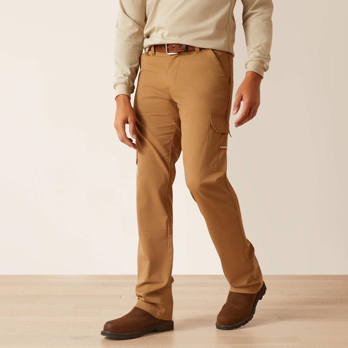 Men FR M7 Slim DuraStretch Duralight Twill Straight Pant | Ariat us