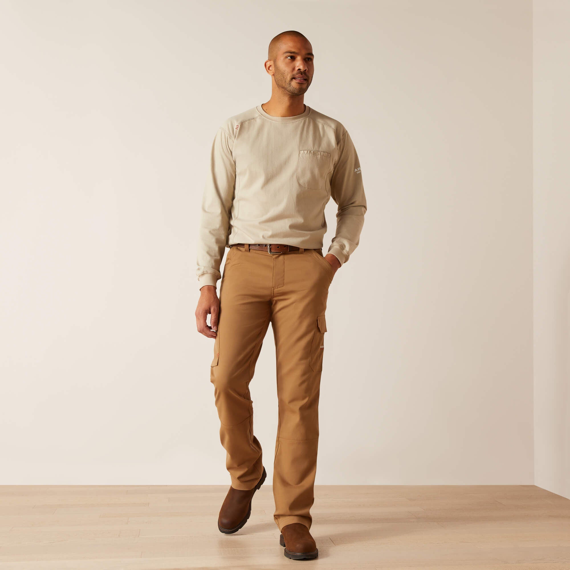 Men FR M7 Slim DuraStretch Duralight Twill Straight Pant | Ariat us
