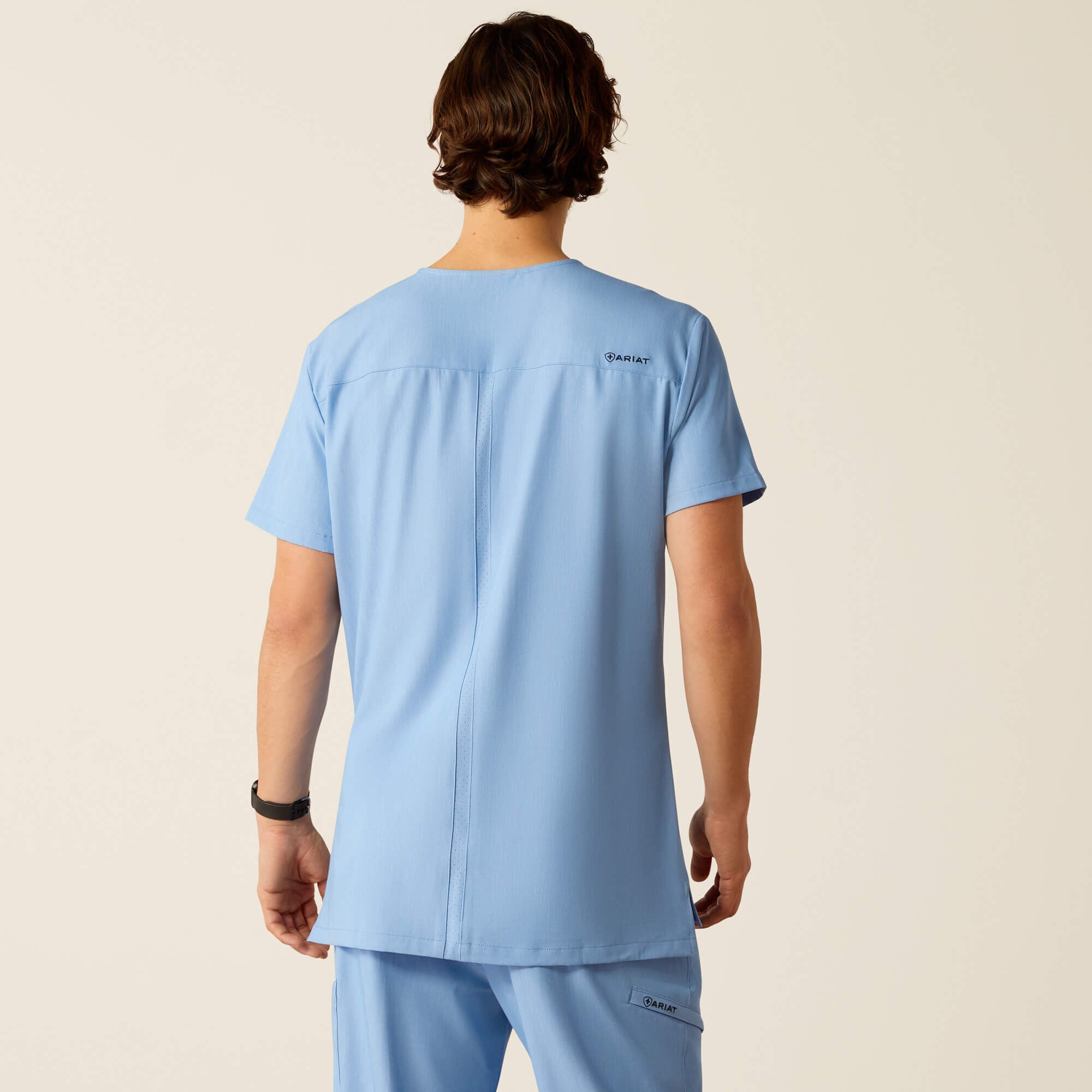 Men Derham 6 Pocket Scrub Top | Ariat Outlet