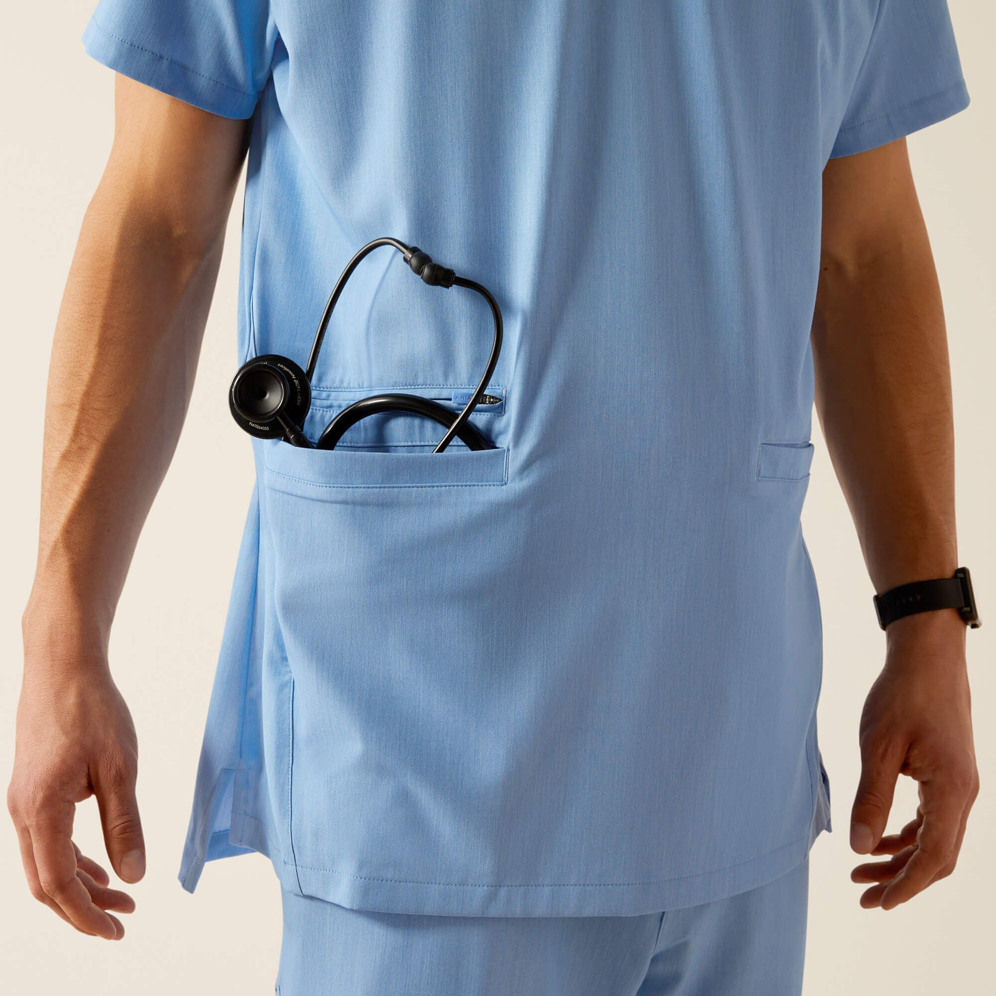 Men Derham 6 Pocket Scrub Top | Ariat Outlet