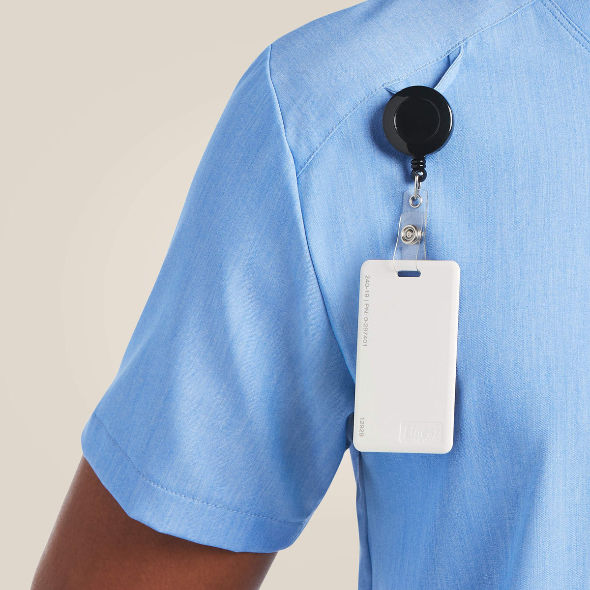 Men Derham 6 Pocket Scrub Top | Ariat Outlet