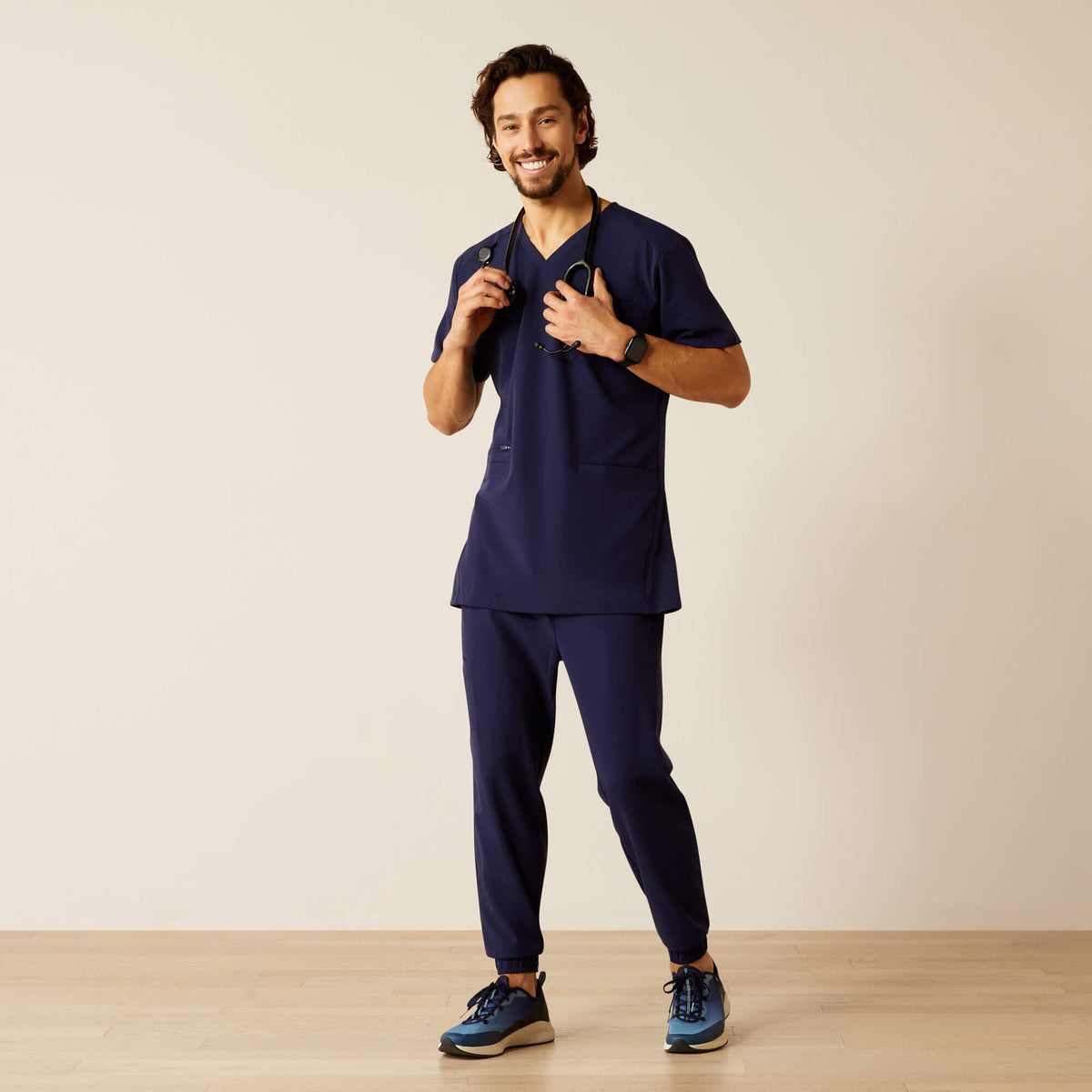 Men Derham 6 Pocket Scrub Top | Ariat us