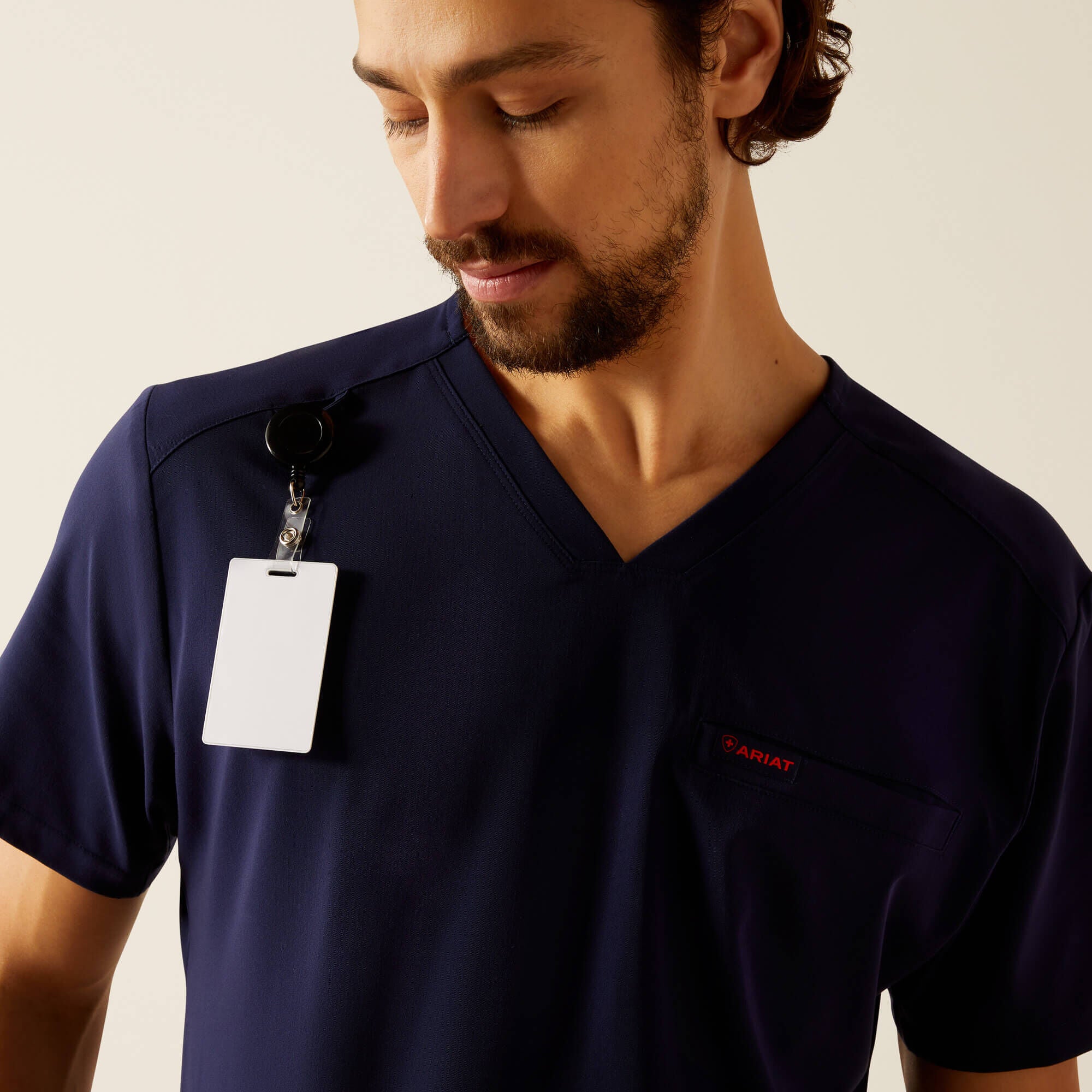Men Derham 6 Pocket Scrub Top | Ariat us