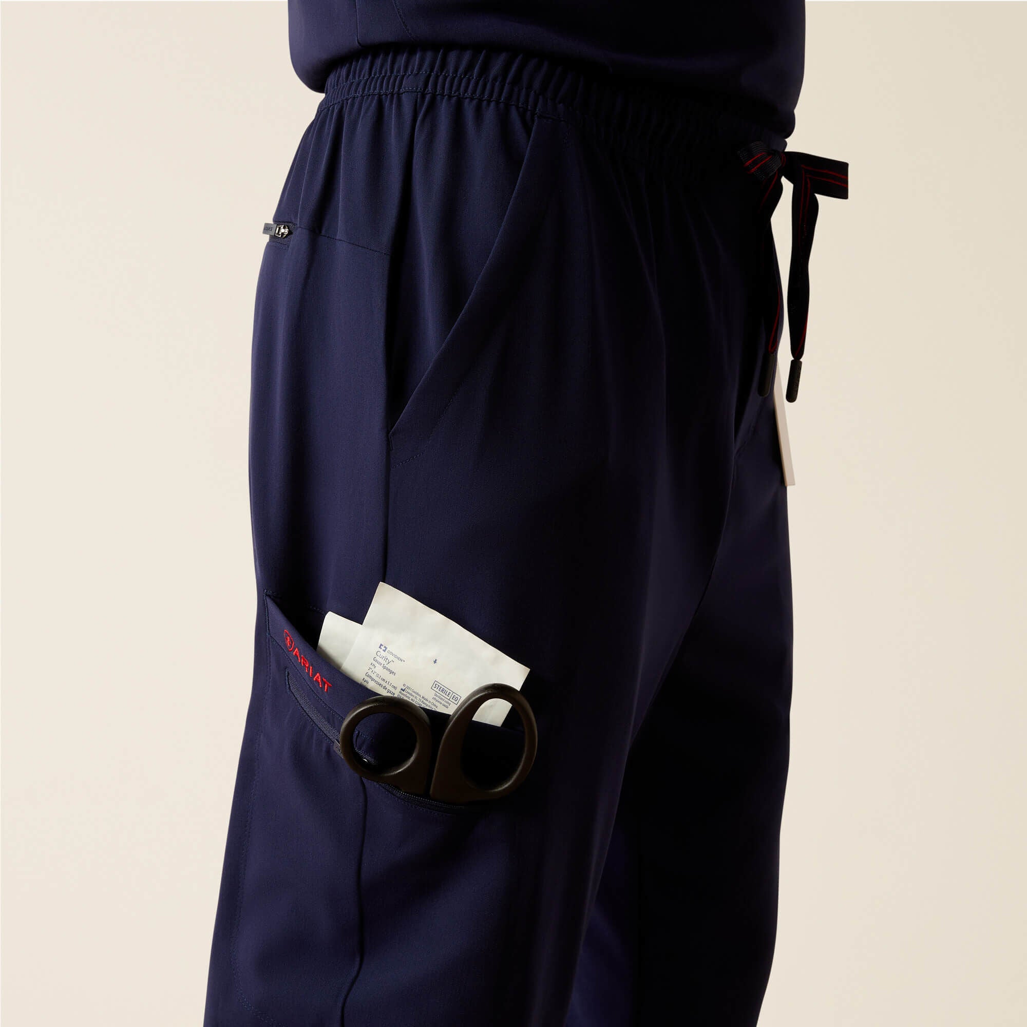 Men Drew Cargo Stretch Jogger Scrub Pant | Ariat Outlet