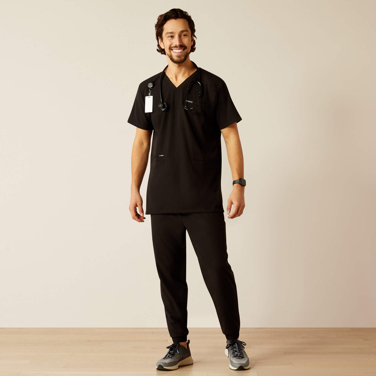 Men Derham 6 Pocket Scrub Top | Ariat