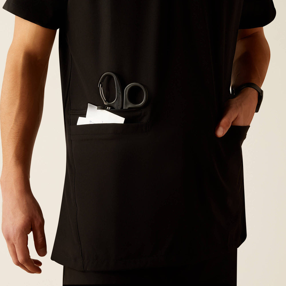 Men Derham 6 Pocket Scrub Top | Ariat
