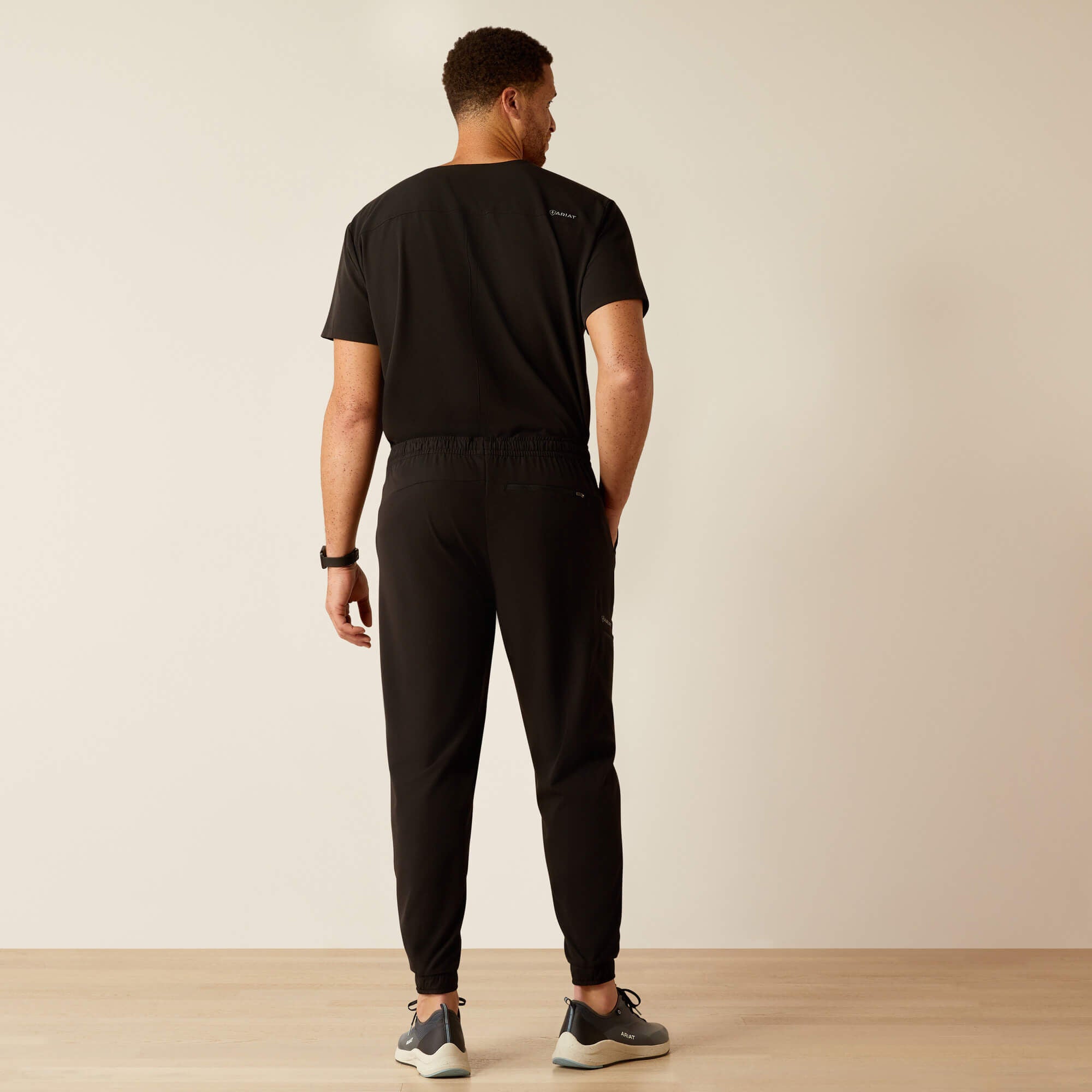 Men Drew Cargo Stretch Jogger Scrub Pant | Ariat us