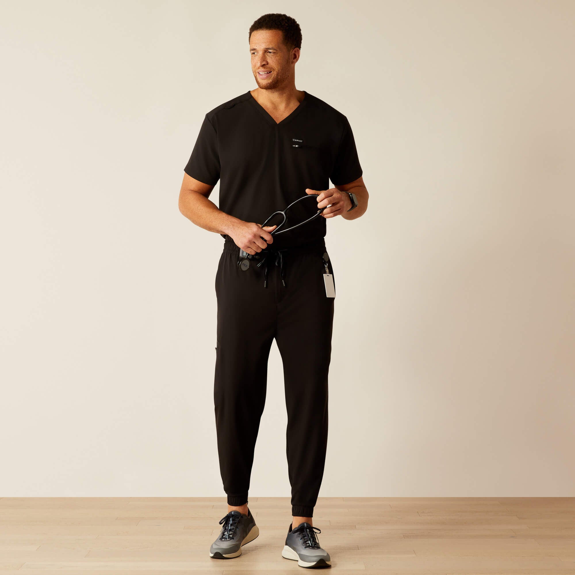 Men Drew Cargo Stretch Jogger Scrub Pant | Ariat us