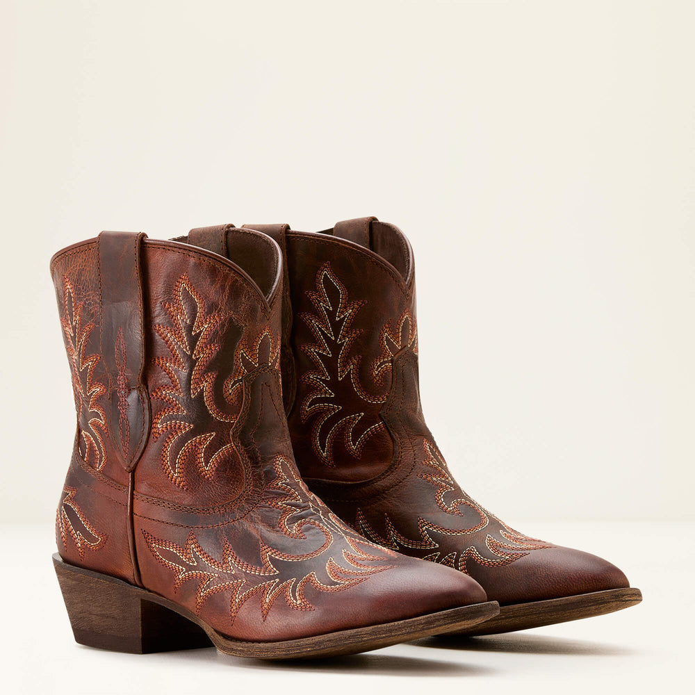 Women Carlin Bootie | Ariat