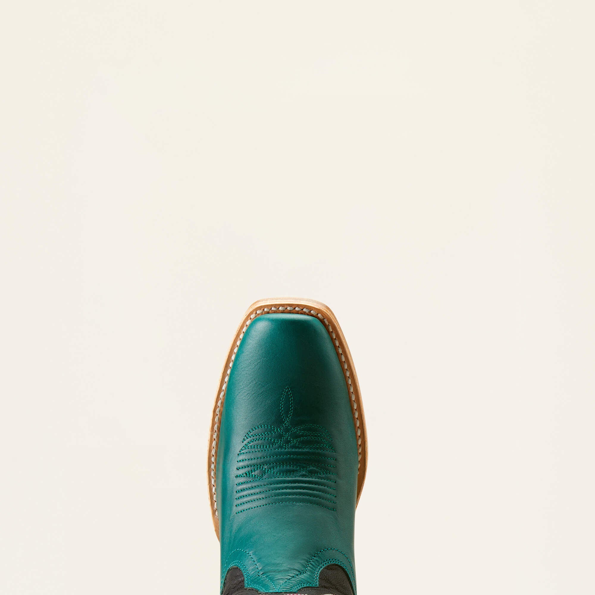 Women Futurity Colt Narrow Cutter Toe Western Boot | Ariat on sale