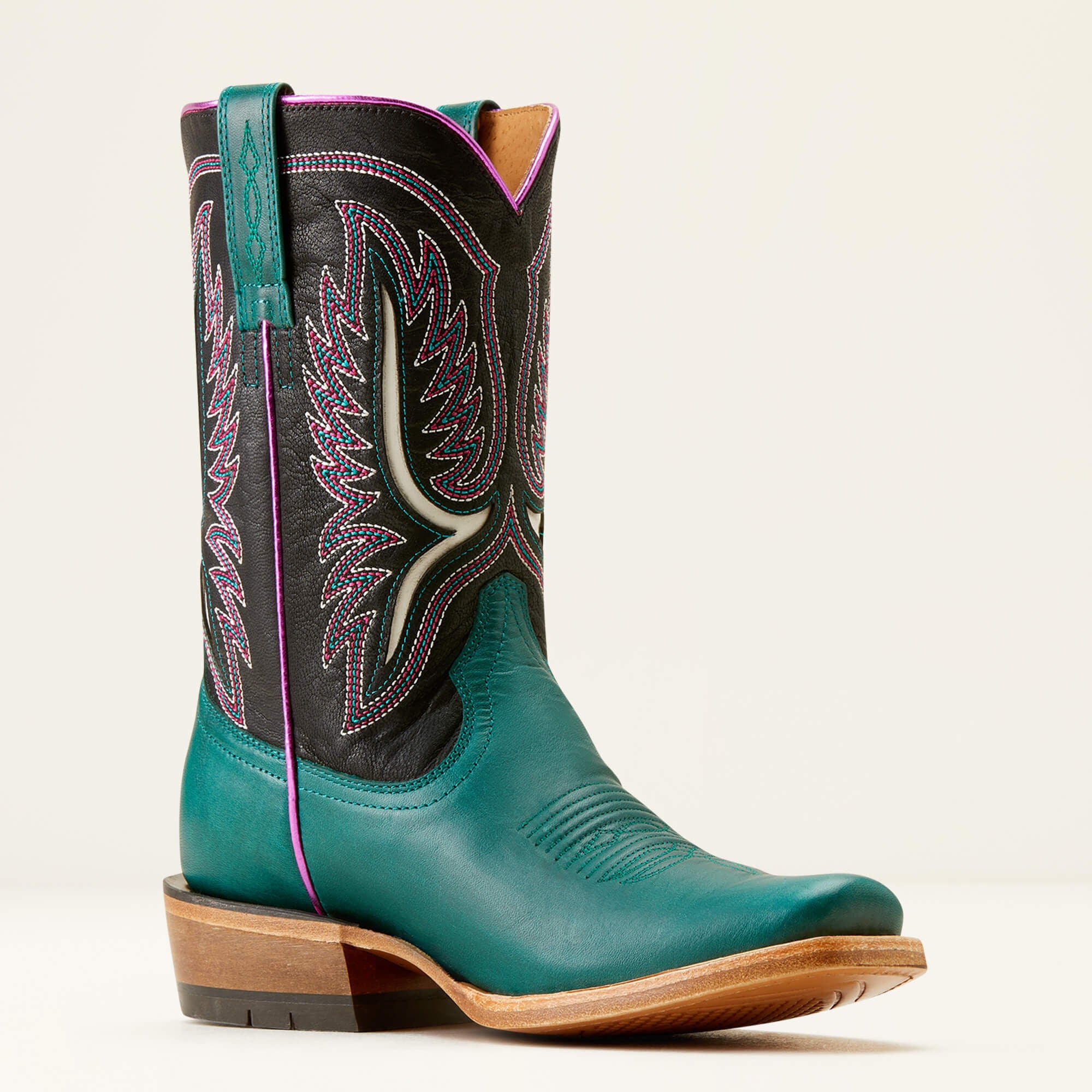 Women Futurity Colt Narrow Cutter Toe Western Boot | Ariat on sale