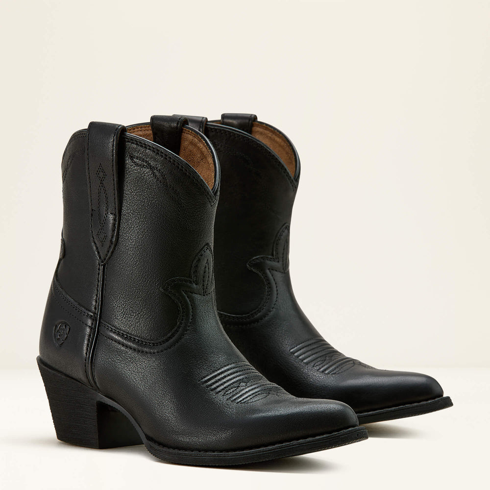 Women Maggie J Toe Western Boot | Ariat us