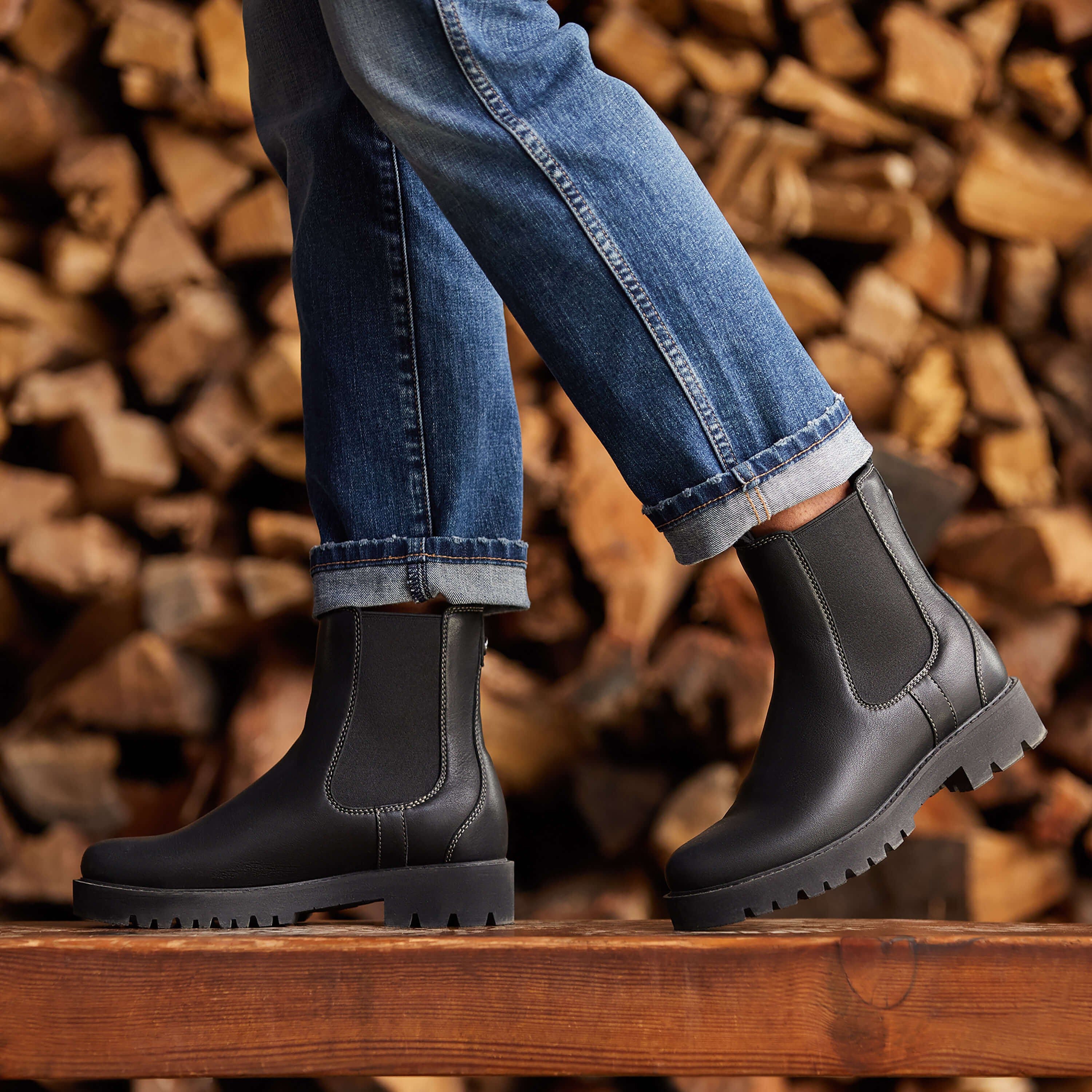 Women Wexford Lug Mid Waterproof Chelsea Boot | Ariat for sale
