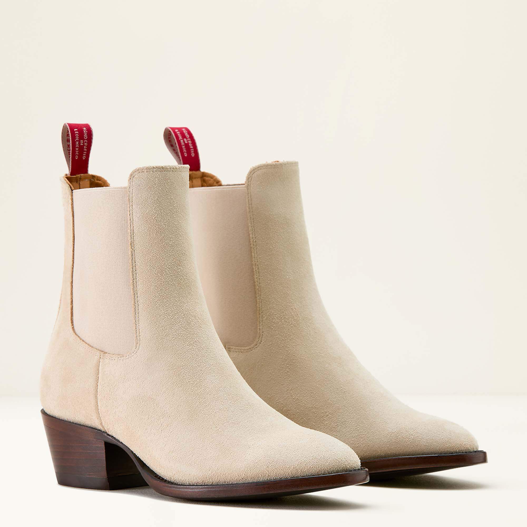 Women Bench Made Eleanor Almond Toe Chelsea Boot | Ariat us