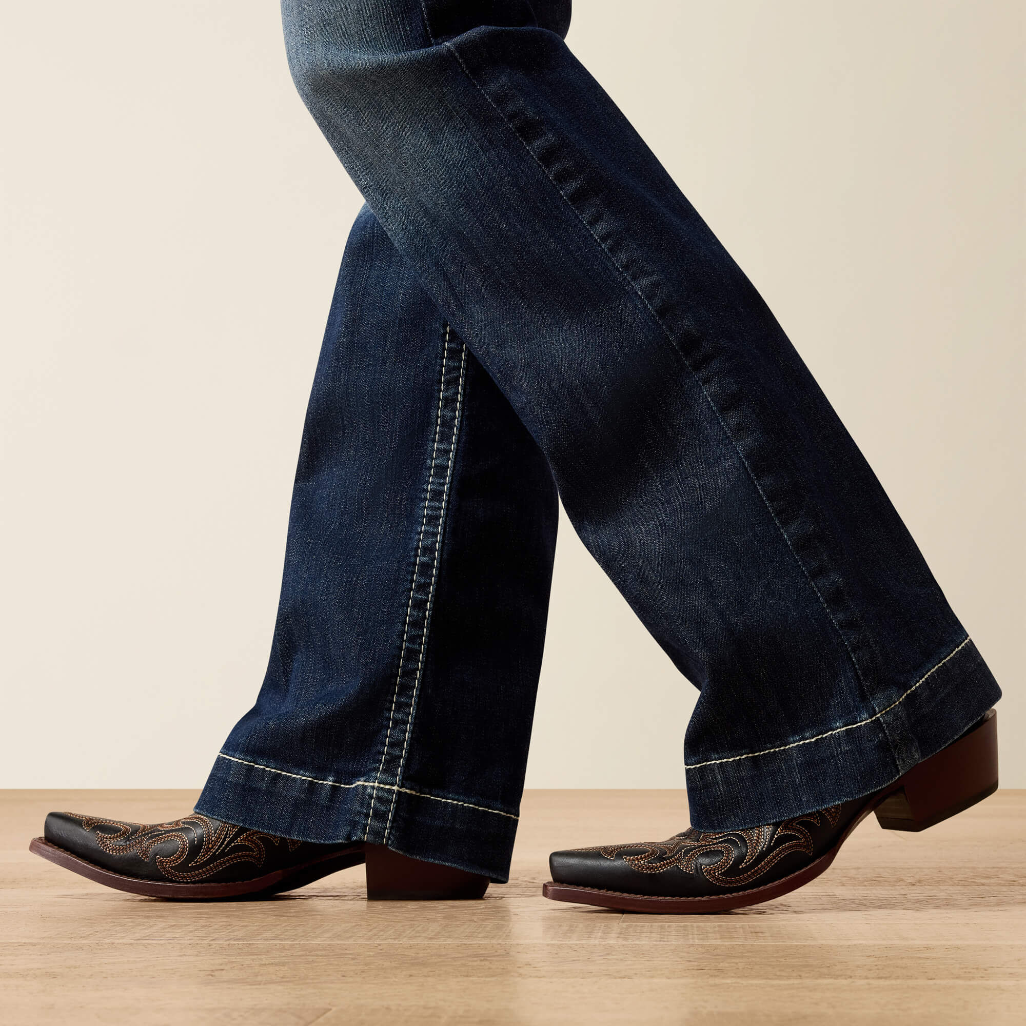 Women|Trends Trouser Mid Rise Stretch Entwined Wide Leg Jean | Ariat Outlet