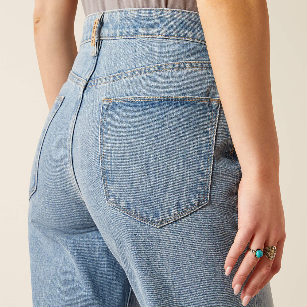 Women|Trends Ultra High Rise Tomboy Straight Leg Jeans | Ariat
