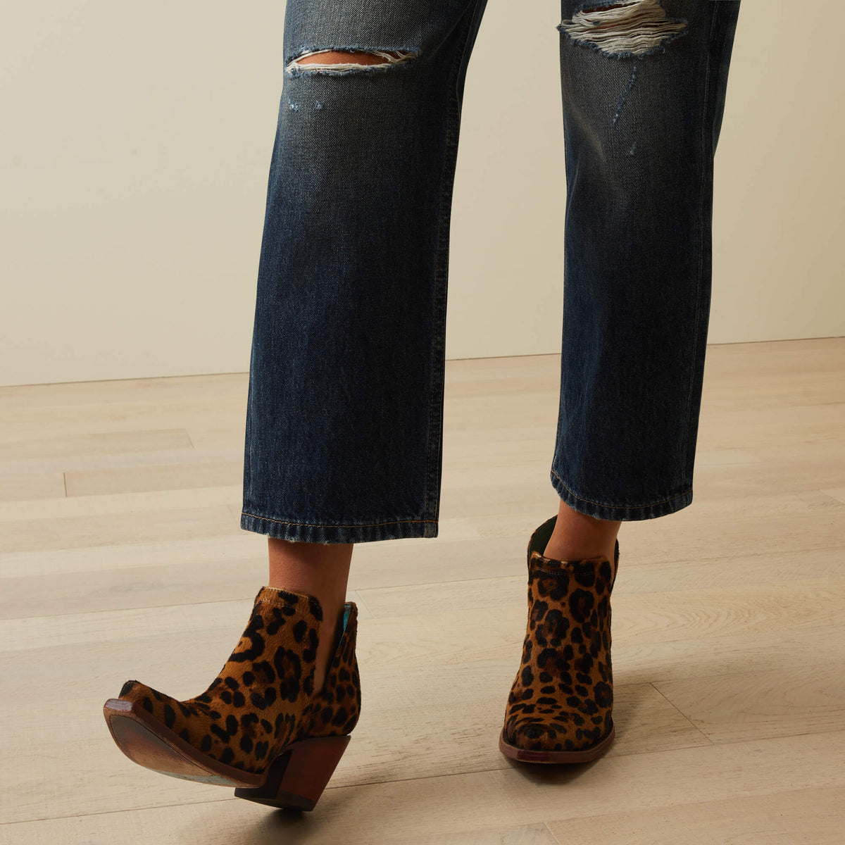 Women Ultra High Rise Tomboy Straight Jean | Ariat Discount