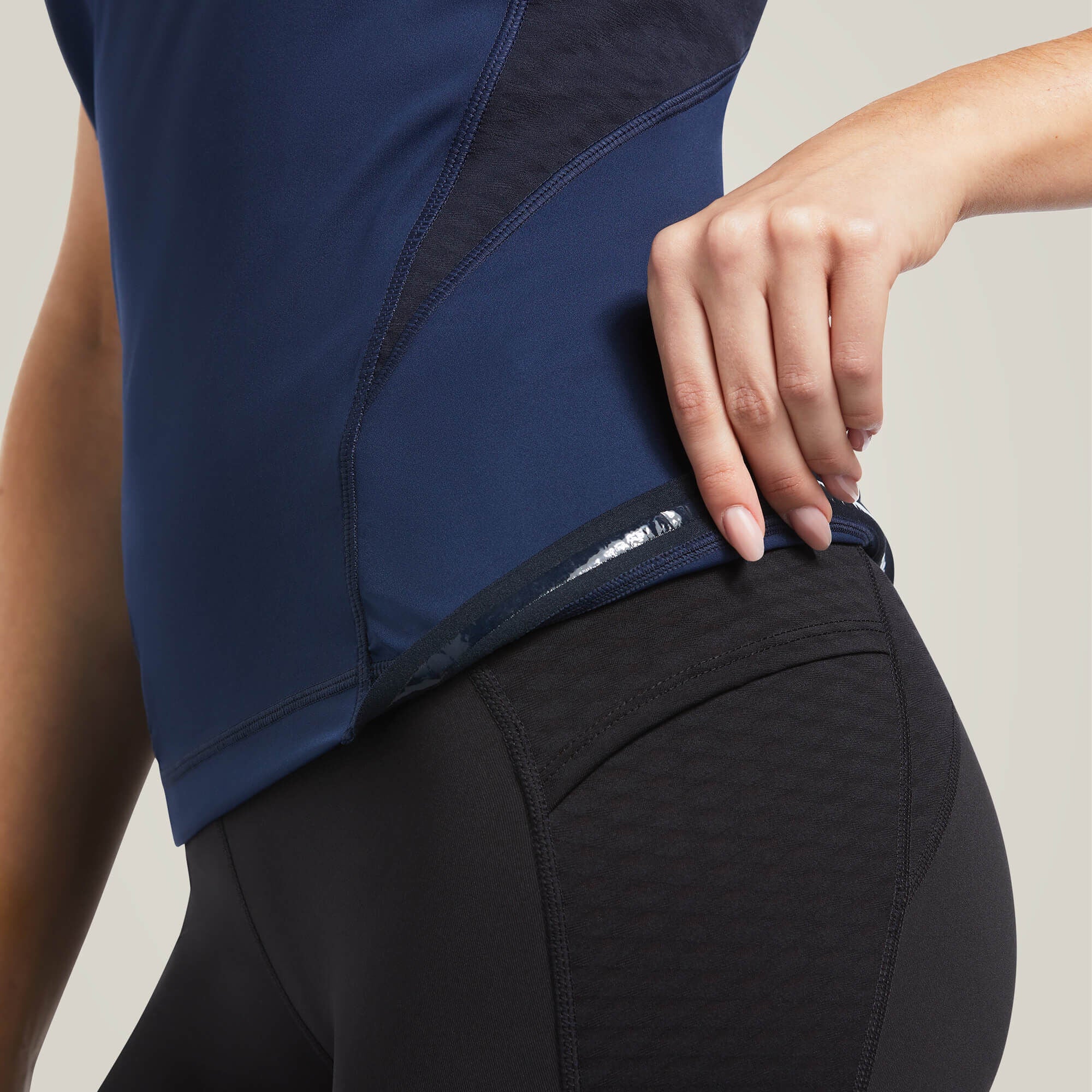 Women Ascent 1/4 Zip Baselayer | Ariat Outlet