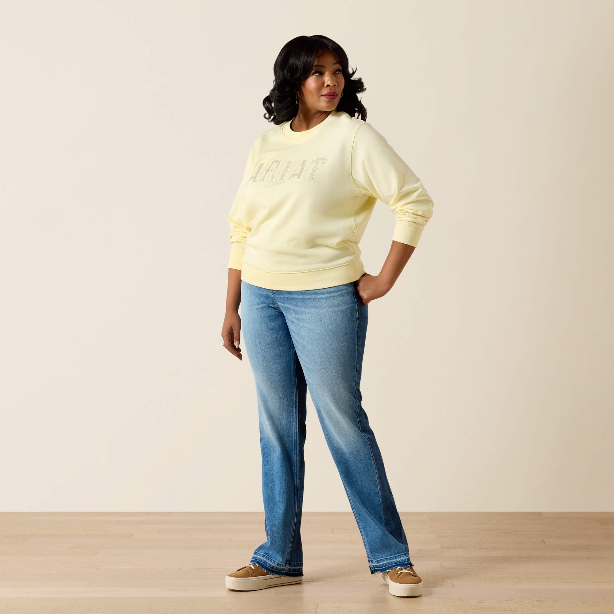 Women Essential Crew Sweatshirt | Ariat us