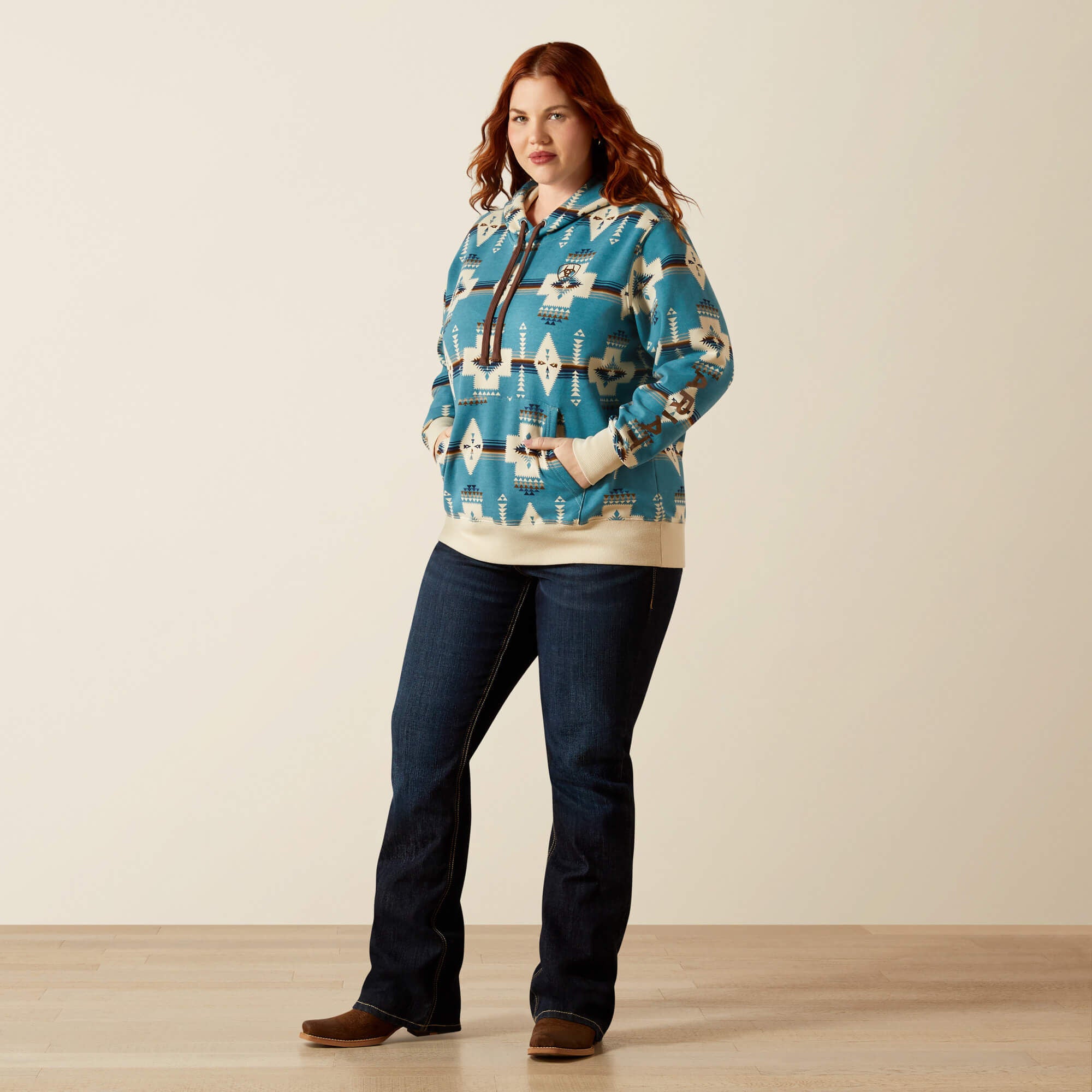 Women Ariat Logo 2.0 Hoodie | Ariat Online