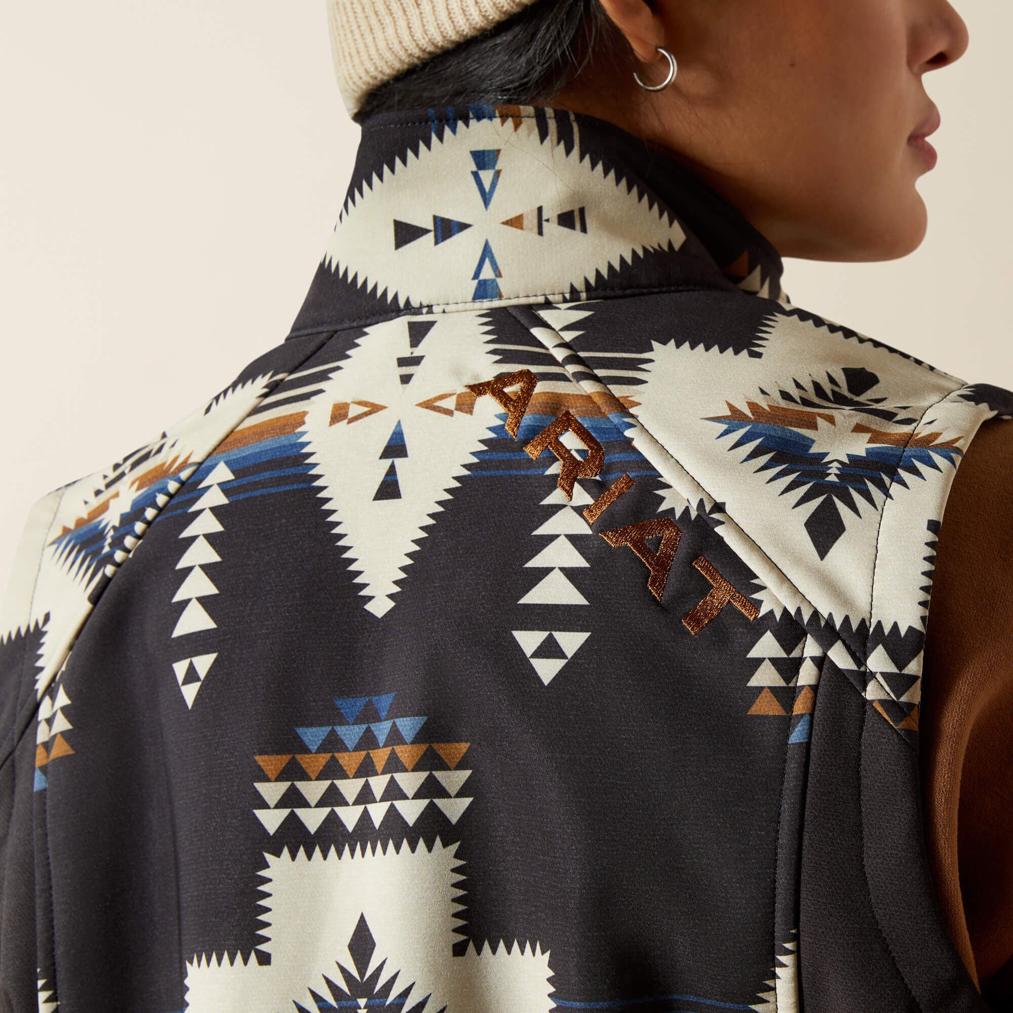 Women Ariat Logo Softshell Print Vest | Ariat us