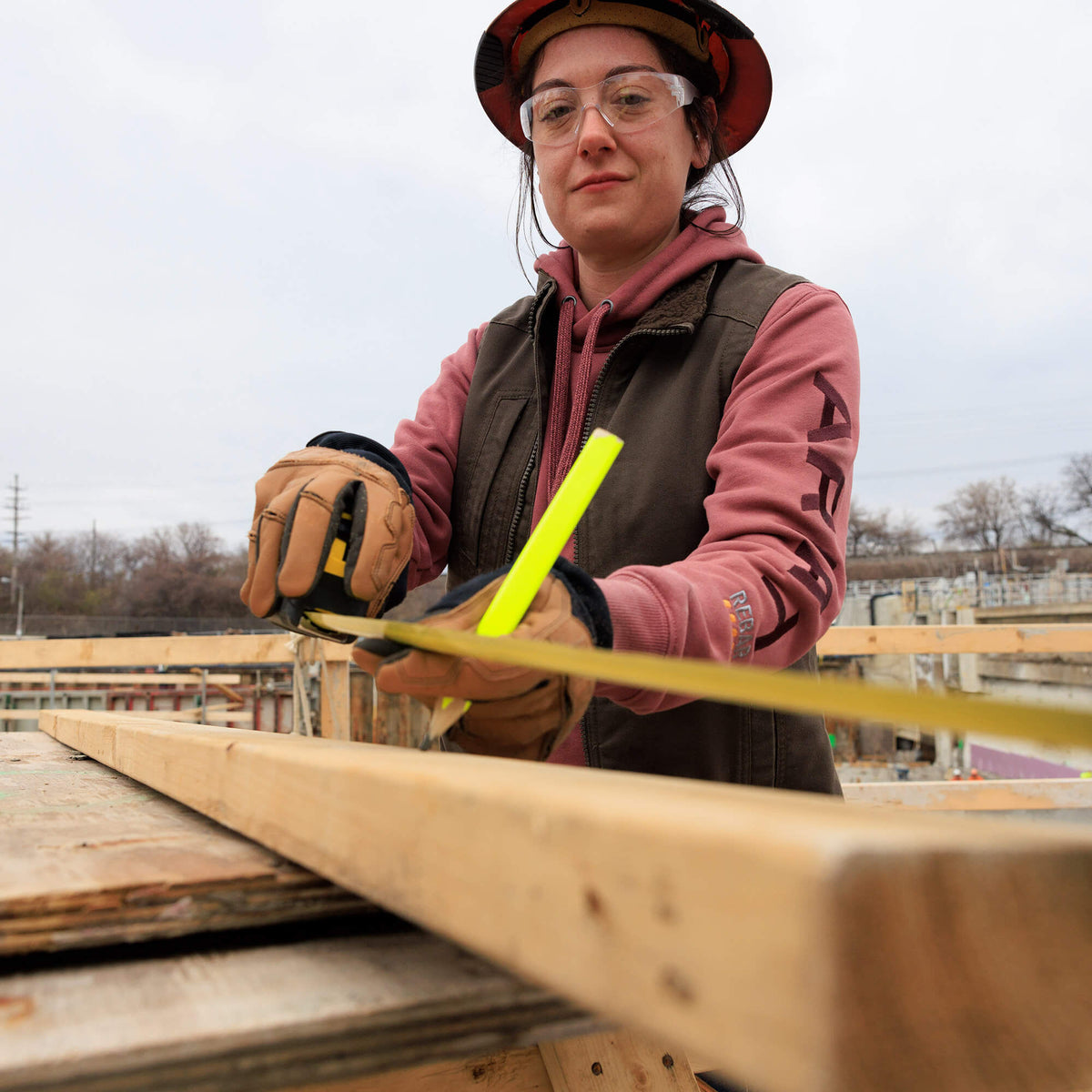 Women Rebar DuraCanvas Insulated Vest | Ariat Outlet