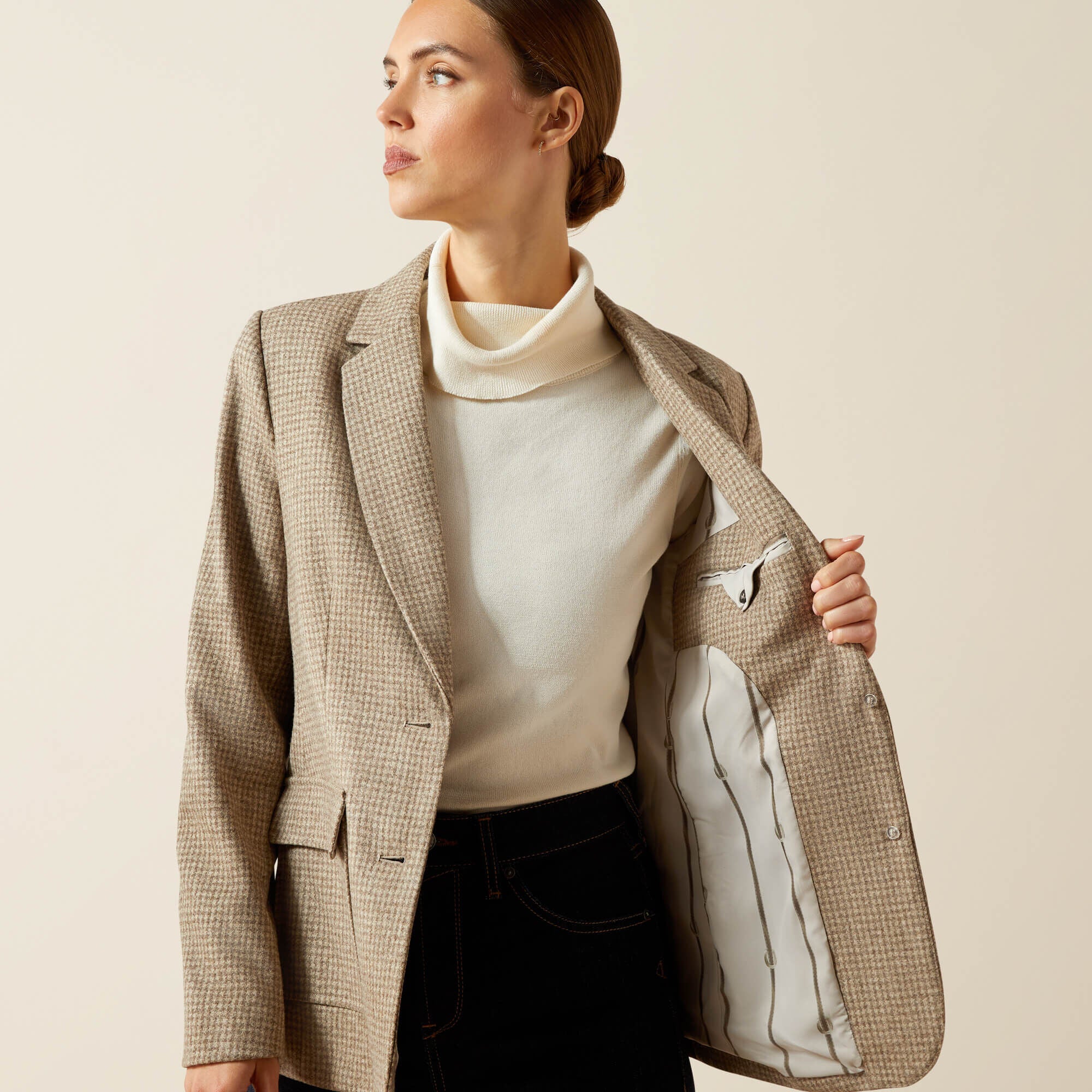 Women Beckfoot Blazer | Ariat near me
