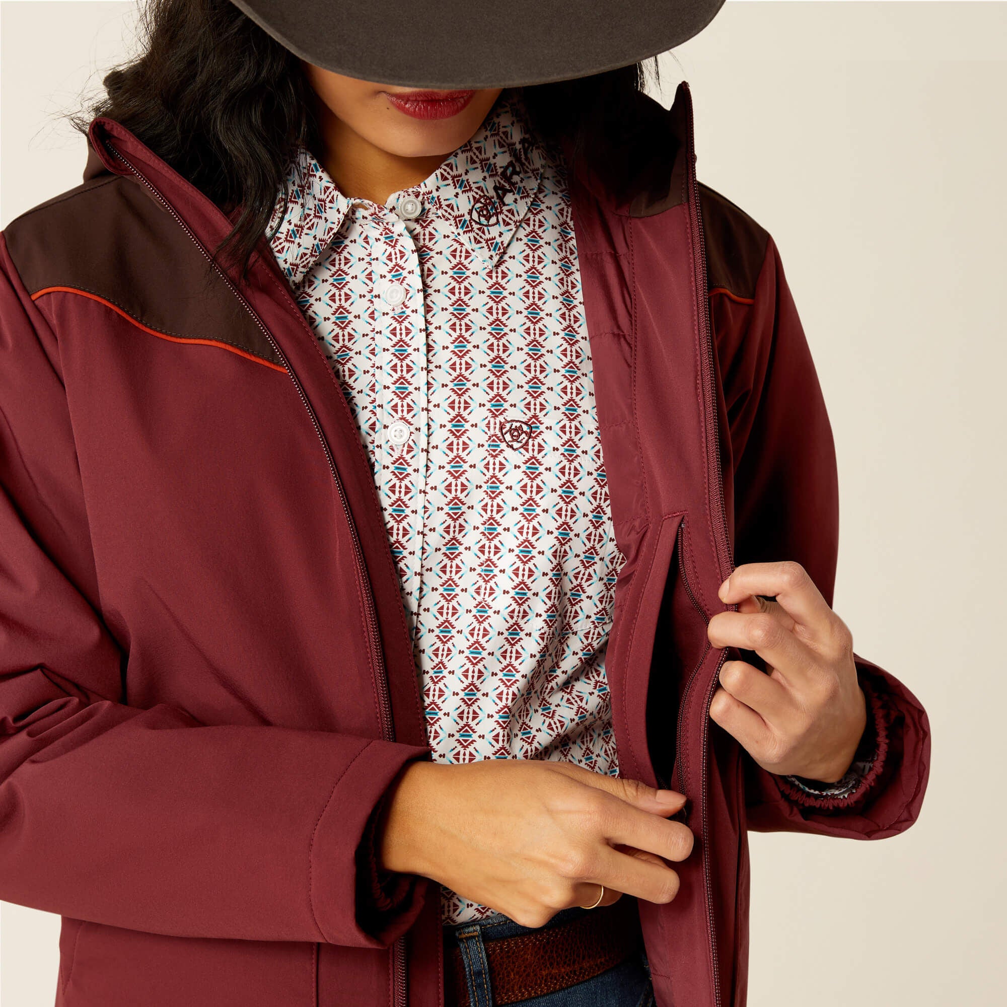 Women Pioneer StretchShell Jacket | Ariat near me
