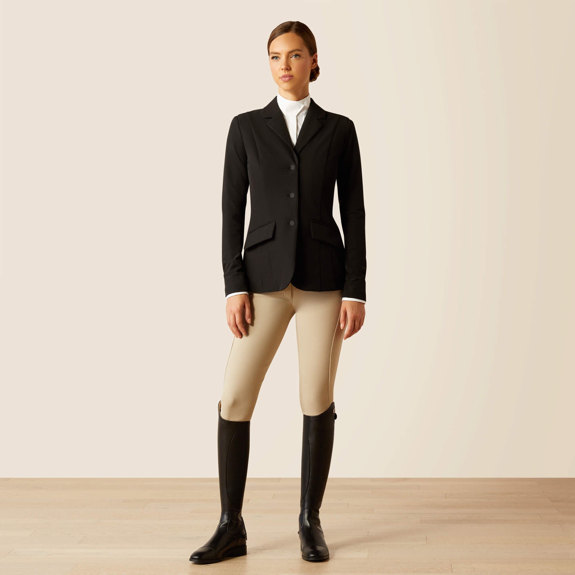 Women|Trends Infinite Show Coat | Ariat